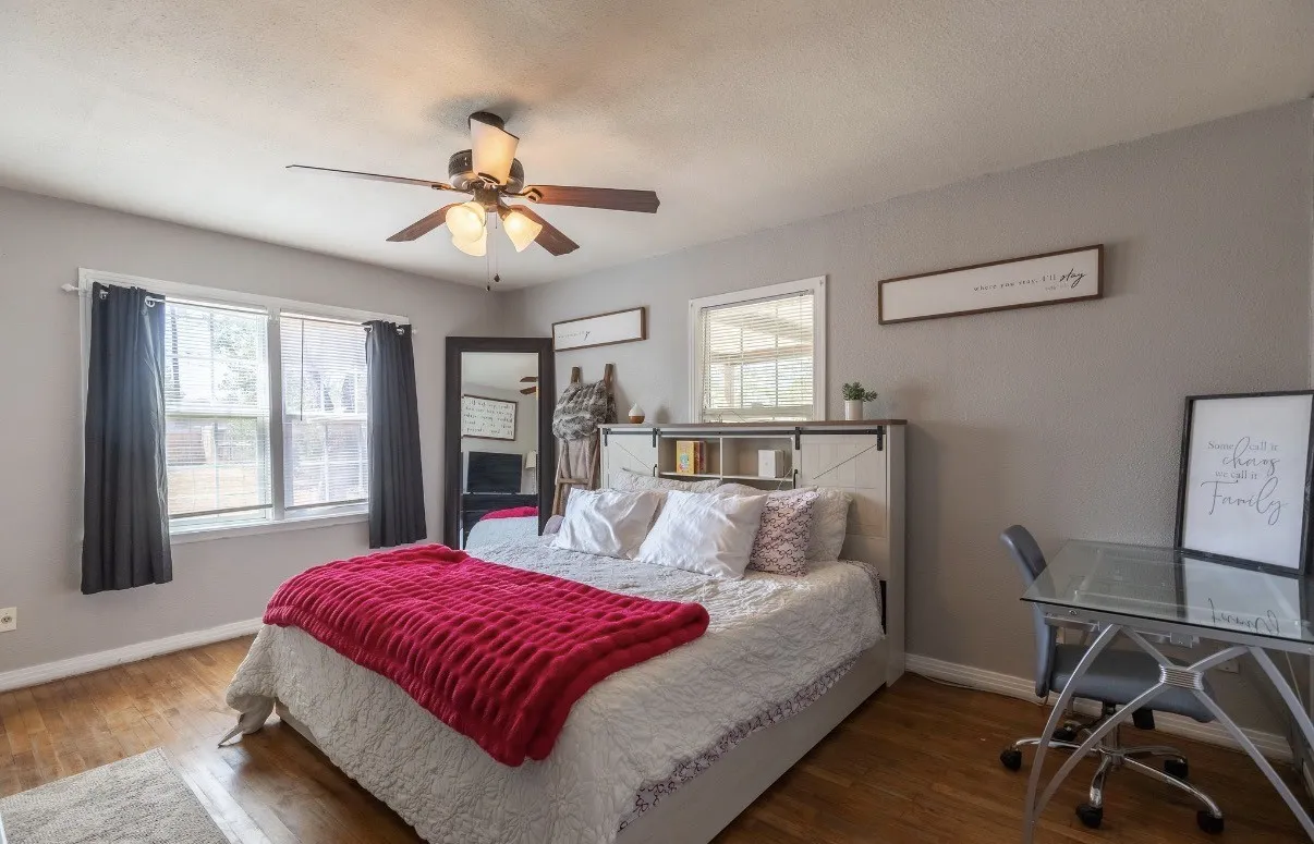 Single Family Residence For Sale in Taylor County , 1949 Vogel Street, Abilene, Texas 79603, 3 Bedroom, 2 Bathroom, Garage spaces, 1,514 Sqft, built in 1950, mls#21369138, Real Estate Agent in Abilene, Homes For Sale in Taylor county, Homes For Sale in Abilene, Realtor in Abilene Texas, Real Estate Brokerage Independent Realty Texas, Luminita Cordes Realtor