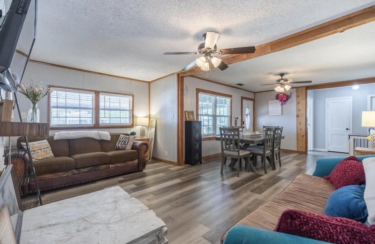 Single Family Residence For Sale in Taylor County , 1949 Vogel Street, Abilene, Texas 79603, 3 Bedroom, 2 Bathroom, Garage spaces, 1,514 Sqft, built in 1950, mls#21369138, Real Estate Agent in Abilene, Homes For Sale in Taylor county, Homes For Sale in Abilene, Realtor in Abilene Texas, Real Estate Brokerage Independent Realty Texas, Luminita Cordes Realtor