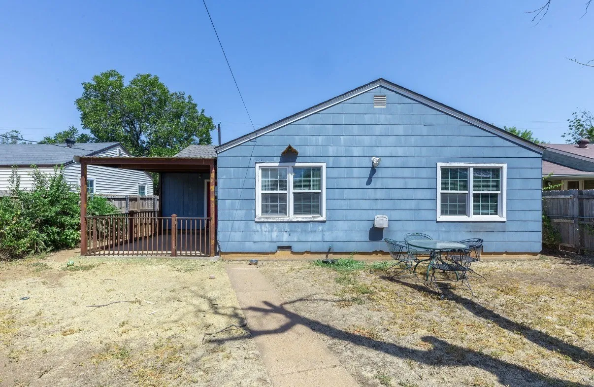 Single Family Residence For Sale in Taylor County , 1949 Vogel Street, Abilene, Texas 79603, 3 Bedroom, 2 Bathroom, Garage spaces, 1,514 Sqft, built in 1950, mls#21369138, Real Estate Agent in Abilene, Homes For Sale in Taylor county, Homes For Sale in Abilene, Realtor in Abilene Texas, Real Estate Brokerage Independent Realty Texas, Luminita Cordes Realtor