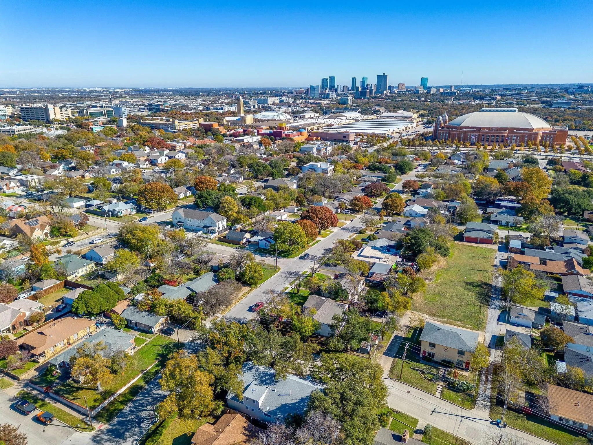 Quadruplex For Rent in Tarrant County , 1900 Sutter Street A, Fort Worth, Texas 76107, 2 Bedroom, 2 Bathroom, 1 Garage spaces, 1,250 Sqft, built in 1947, mls#21369124, Real Estate Agent in Fort Worth, Homes For Rent in Tarrant county, Homes For Rent in Fort Worth, Realtor in Fort Worth Texas, Real Estate Brokerage Independent Realty Texas, Luminita Cordes Realtor