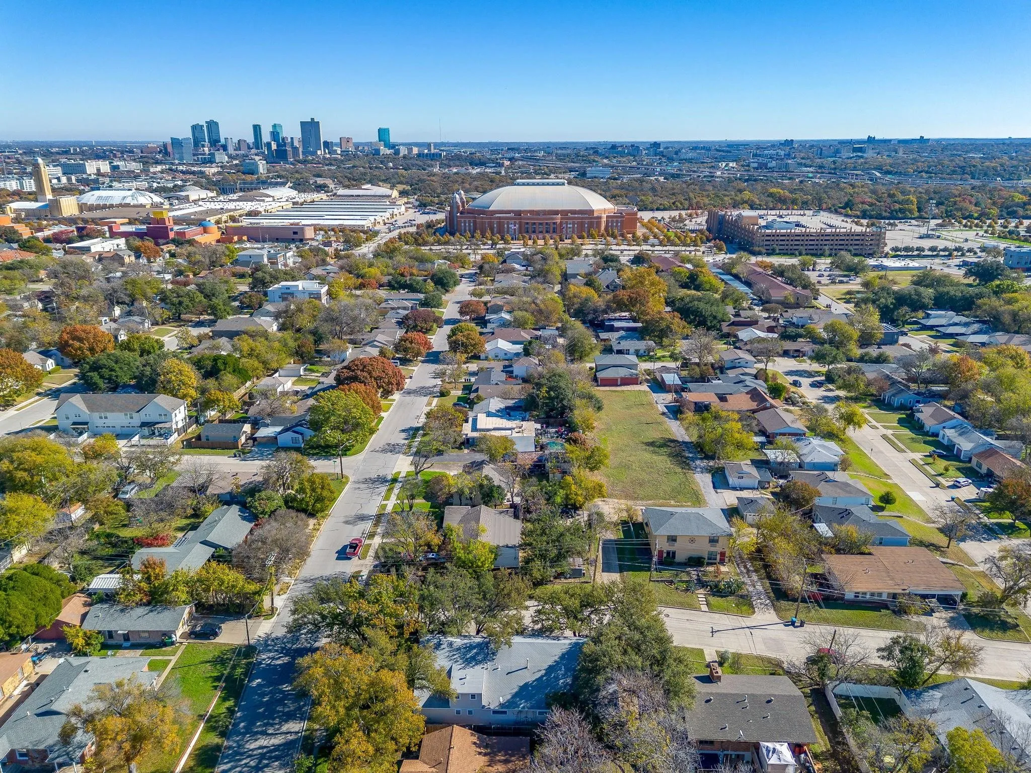 Quadruplex For Rent in Tarrant County , 1900 Sutter Street A, Fort Worth, Texas 76107, 2 Bedroom, 2 Bathroom, 1 Garage spaces, 1,250 Sqft, built in 1947, mls#21369124, Real Estate Agent in Fort Worth, Homes For Rent in Tarrant county, Homes For Rent in Fort Worth, Realtor in Fort Worth Texas, Real Estate Brokerage Independent Realty Texas, Luminita Cordes Realtor