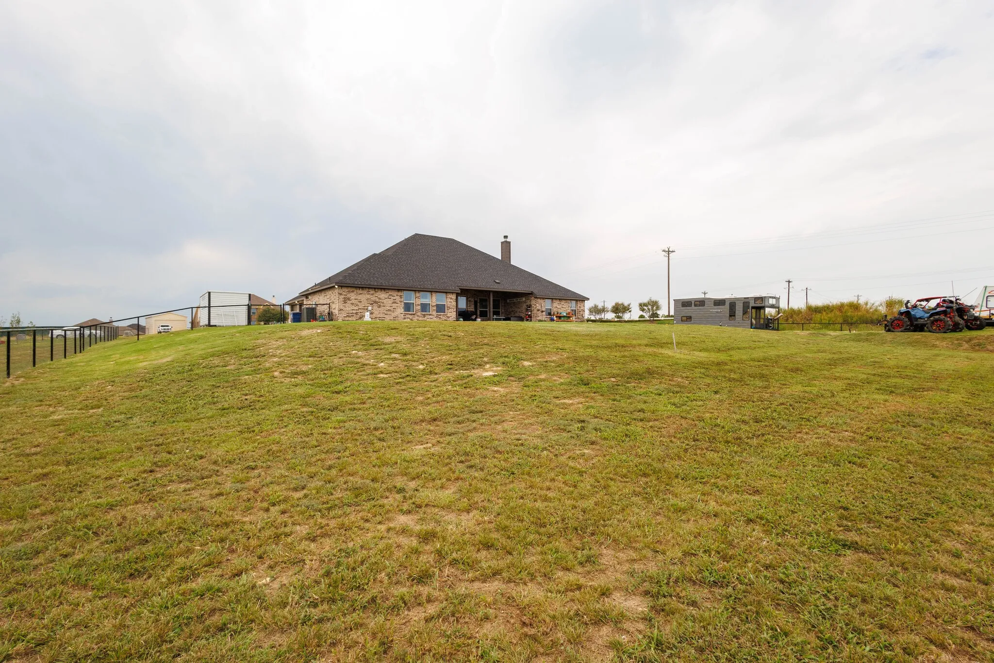 Single Family Residence For Sale in Denton County , 7604 Midway Ridge Trail, Ponder, Texas 76259, 4 Bedroom, 3 Bathroom, 3 Garage spaces, 2,832 Sqft, built in 2021, mls#21369176, Real Estate Agent in Ponder, Homes For Sale in Denton county, Homes For Sale in Ponder, Realtor in Ponder Texas, Real Estate Brokerage Independent Realty Texas, Luminita Cordes Realtor