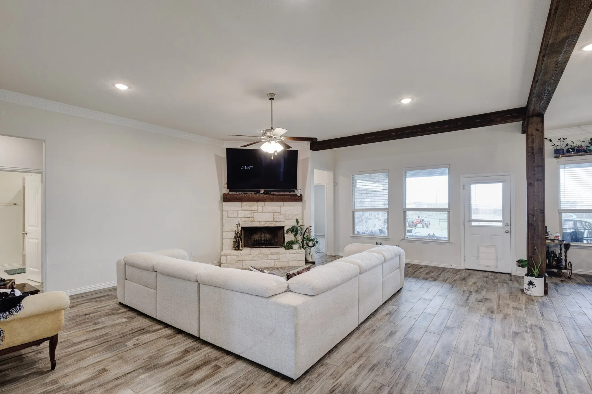 Single Family Residence For Sale in Denton County , 7604 Midway Ridge Trail, Ponder, Texas 76259, 4 Bedroom, 3 Bathroom, 3 Garage spaces, 2,832 Sqft, built in 2021, mls#21369176, Real Estate Agent in Ponder, Homes For Sale in Denton county, Homes For Sale in Ponder, Realtor in Ponder Texas, Real Estate Brokerage Independent Realty Texas, Luminita Cordes Realtor