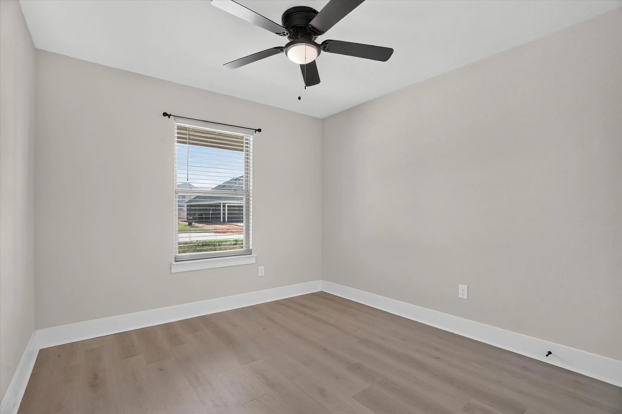 Single Family Residence For Sale in Hood County , 461 Peace Lily Way, Tolar, Texas 76476, 3 Bedroom, 2 Bathroom, 2 Garage spaces, 1,233 Sqft, built in 2025, mls#21368715, Real Estate Agent in Tolar, Homes For Sale in Hood county, Homes For Sale in Tolar, Realtor in Tolar Texas, Real Estate Brokerage Independent Realty Texas, Luminita Cordes Realtor