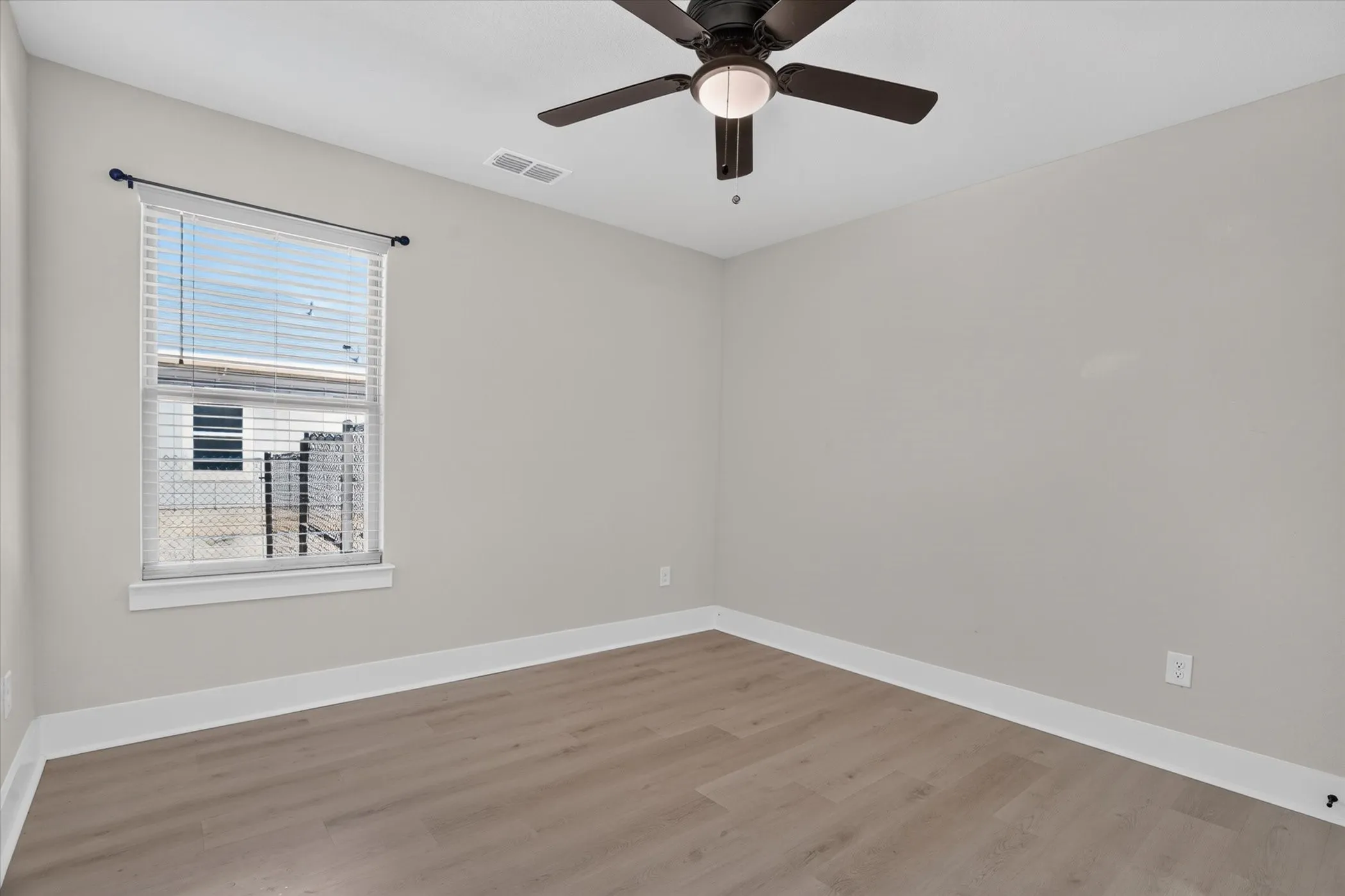 Single Family Residence For Sale in Hood County , 461 Peace Lily Way, Tolar, Texas 76476, 3 Bedroom, 2 Bathroom, 2 Garage spaces, 1,233 Sqft, built in 2025, mls#21368715, Real Estate Agent in Tolar, Homes For Sale in Hood county, Homes For Sale in Tolar, Realtor in Tolar Texas, Real Estate Brokerage Independent Realty Texas, Luminita Cordes Realtor