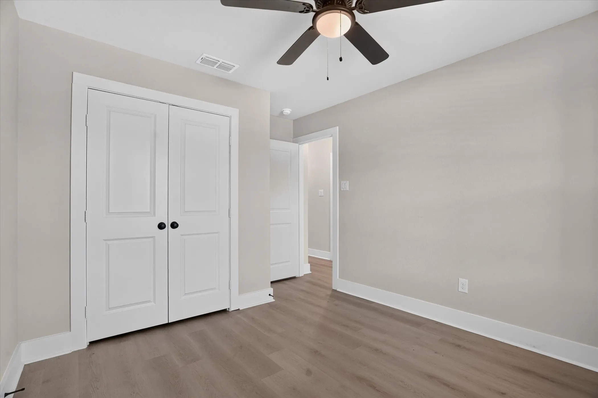Single Family Residence For Sale in Hood County , 461 Peace Lily Way, Tolar, Texas 76476, 3 Bedroom, 2 Bathroom, 2 Garage spaces, 1,233 Sqft, built in 2025, mls#21368715, Real Estate Agent in Tolar, Homes For Sale in Hood county, Homes For Sale in Tolar, Realtor in Tolar Texas, Real Estate Brokerage Independent Realty Texas, Luminita Cordes Realtor