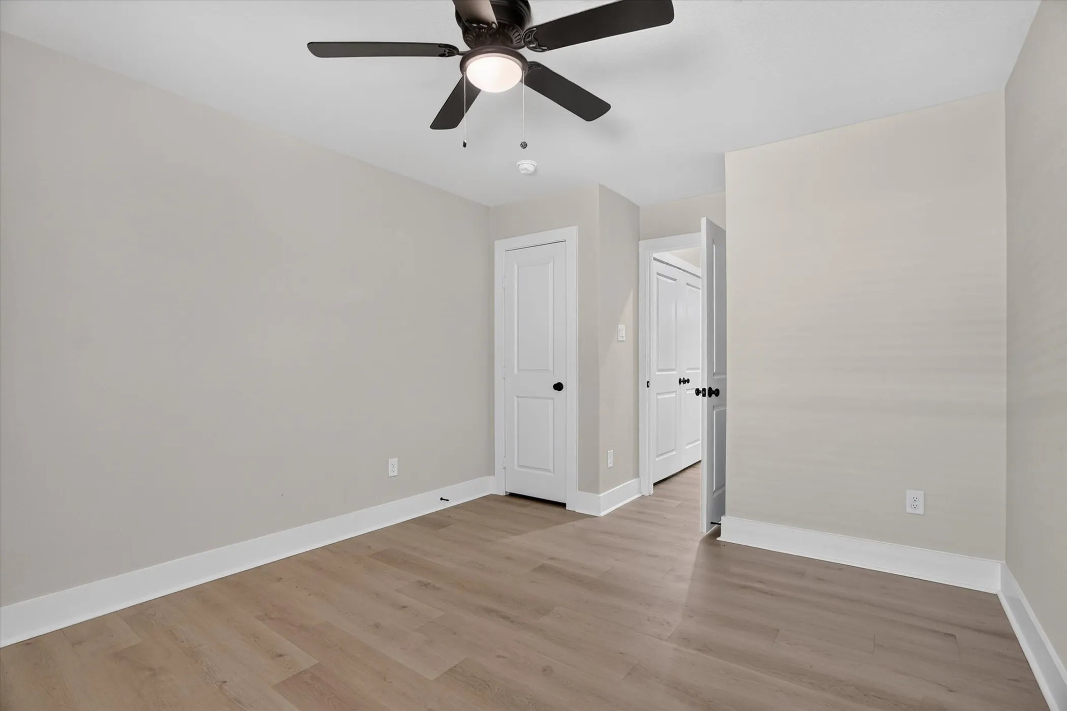 Single Family Residence For Sale in Hood County , 461 Peace Lily Way, Tolar, Texas 76476, 3 Bedroom, 2 Bathroom, 2 Garage spaces, 1,233 Sqft, built in 2025, mls#21368715, Real Estate Agent in Tolar, Homes For Sale in Hood county, Homes For Sale in Tolar, Realtor in Tolar Texas, Real Estate Brokerage Independent Realty Texas, Luminita Cordes Realtor