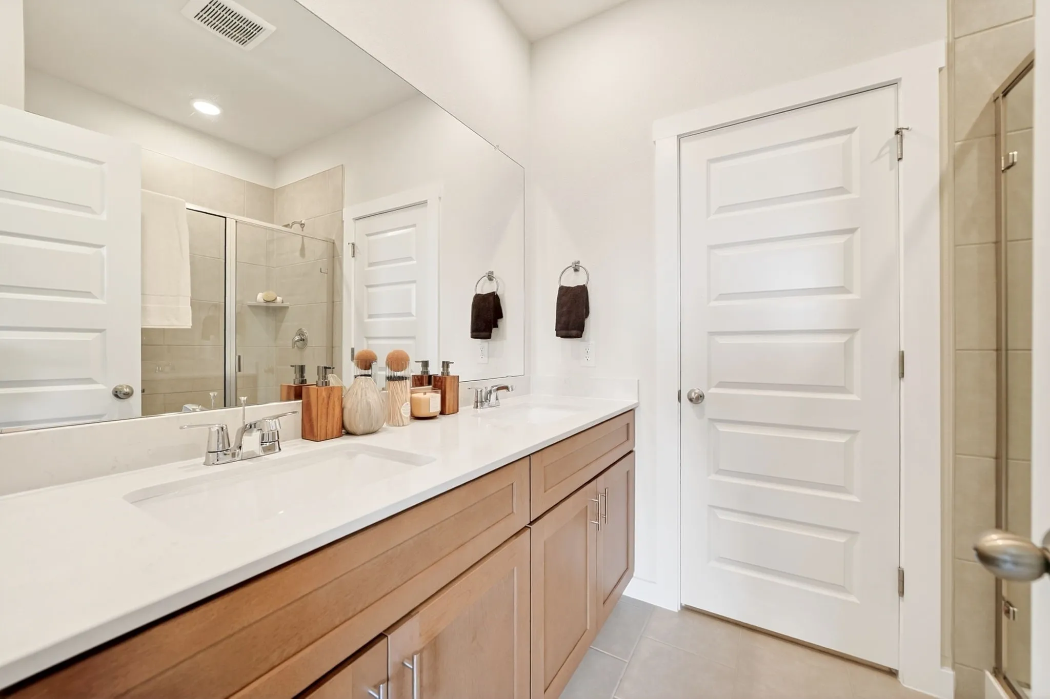 Single Family Residence For Sale in Kaufman County , 2915 Orchard Park Lane, Crandall, Texas 75114, 5 Bedroom, 3 Bathroom, 2 Garage spaces, 2,128 Sqft, built in 2026, mls#21369154, Real Estate Agent in Crandall, Homes For Sale in Kaufman county, Homes For Sale in Crandall, Realtor in Crandall Texas, Real Estate Brokerage Independent Realty Texas, Luminita Cordes Realtor