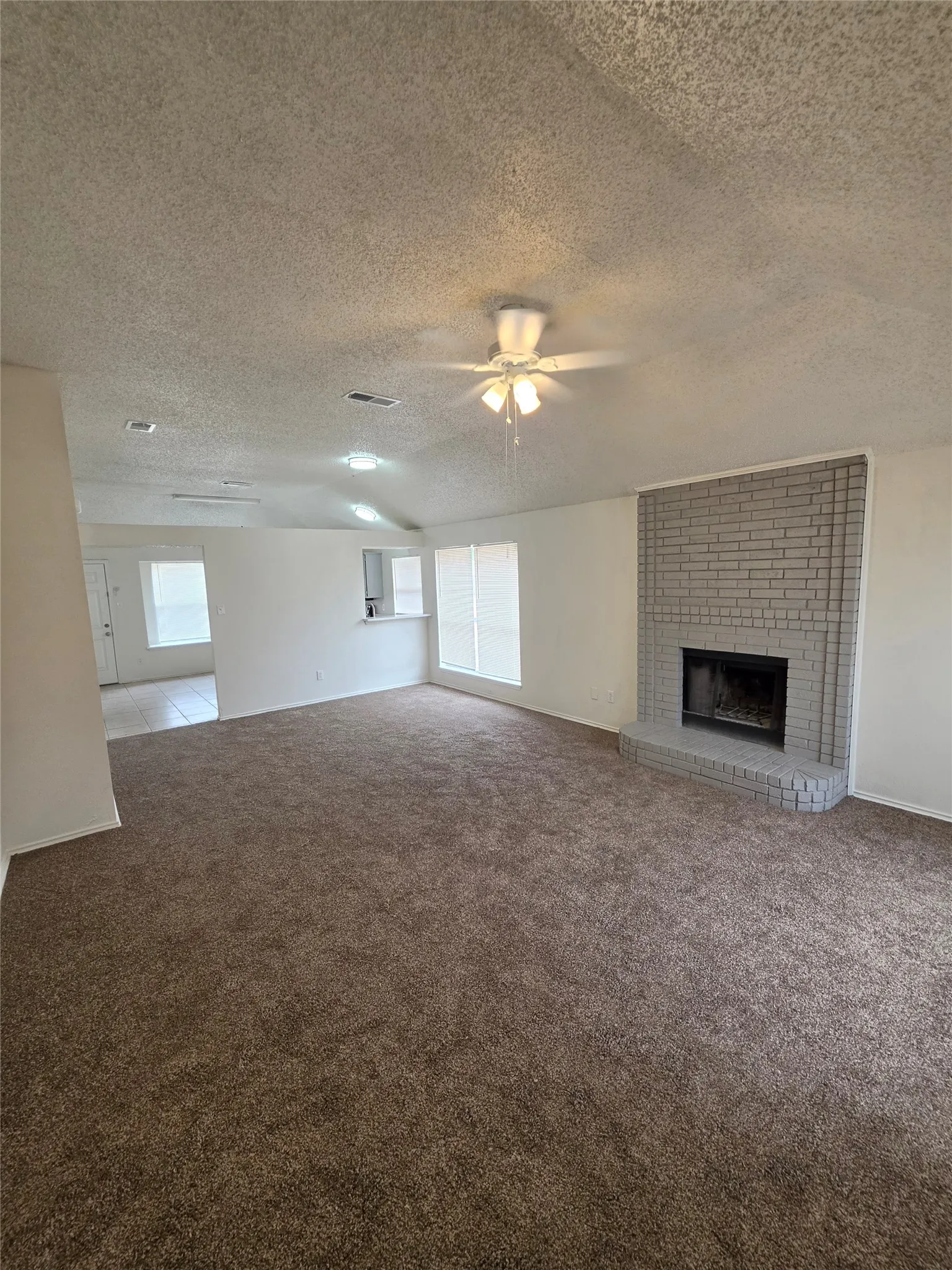 Single Family Residence For Rent in Dallas County , 1105 Rosewood Lane, Lancaster, Texas 75146, 3 Bedroom, 2 Bathroom, 2 Garage spaces, 1,402 Sqft, built in 1989, mls#21369188, Real Estate Agent in Lancaster, Homes For Rent in Dallas county, Homes For Rent in Lancaster, Realtor in Lancaster Texas, Real Estate Brokerage Independent Realty Texas, Luminita Cordes Realtor