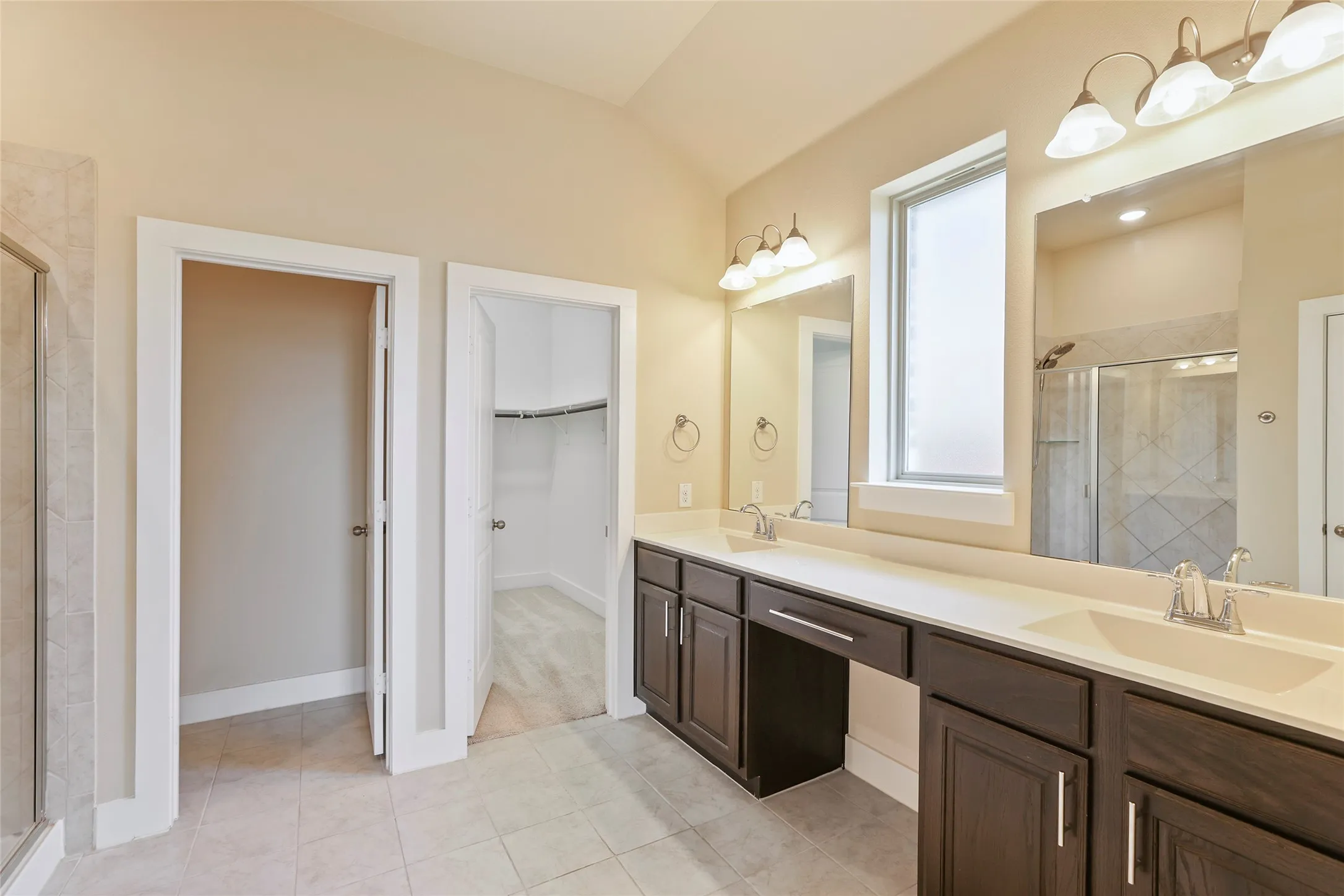 Single Family Residence For Sale in Kaufman County , 1865 Arbor Drive, Forney, Texas 75126, 3 Bedroom, 2 Bathroom, Garage spaces, 2,096 Sqft, built in 2020, mls#21368208, Real Estate Agent in Forney, Homes For Sale in Kaufman county, Homes For Sale in Forney, Realtor in Forney Texas, Real Estate Brokerage Independent Realty Texas, Luminita Cordes Realtor