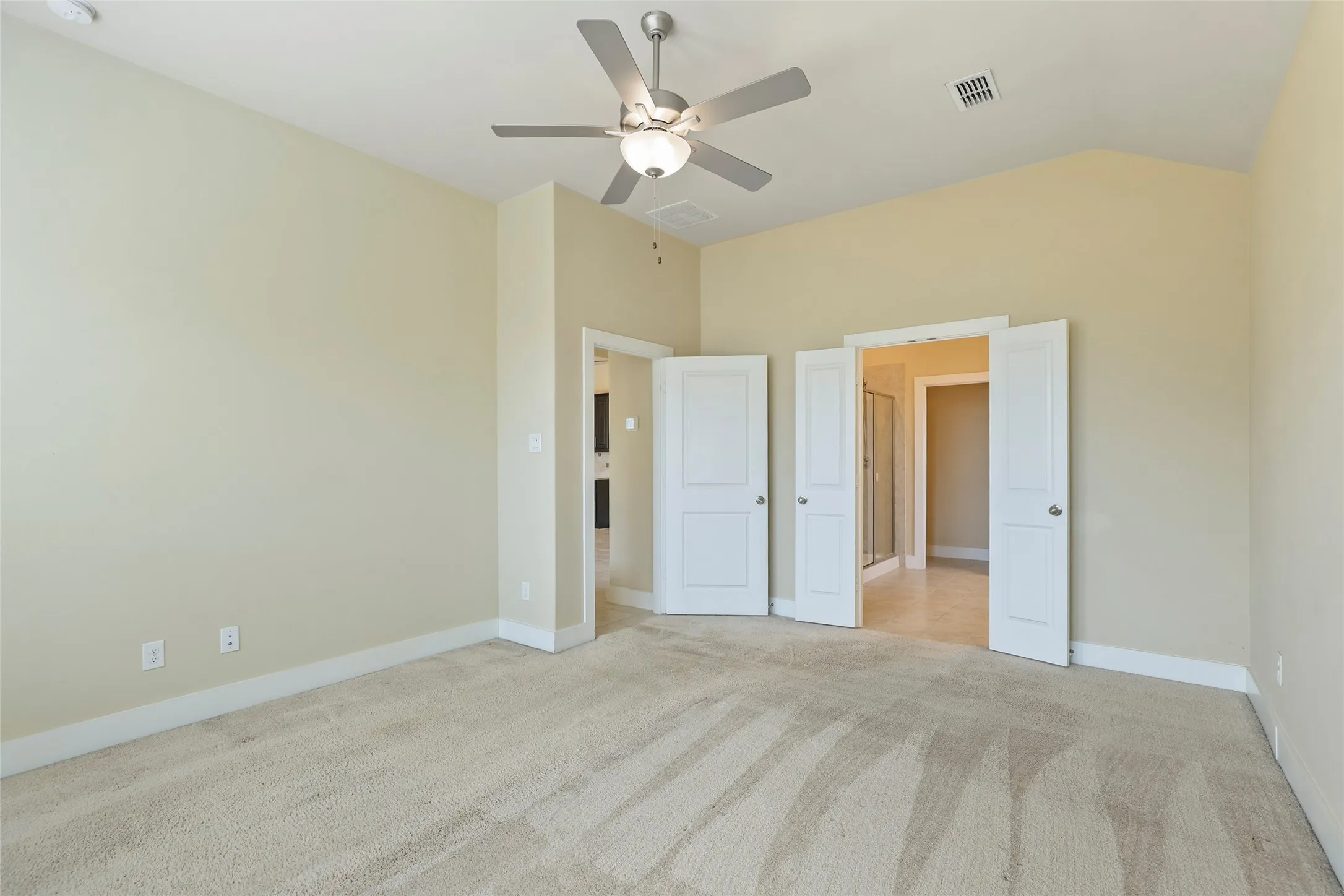 Single Family Residence For Sale in Kaufman County , 1865 Arbor Drive, Forney, Texas 75126, 3 Bedroom, 2 Bathroom, Garage spaces, 2,096 Sqft, built in 2020, mls#21368208, Real Estate Agent in Forney, Homes For Sale in Kaufman county, Homes For Sale in Forney, Realtor in Forney Texas, Real Estate Brokerage Independent Realty Texas, Luminita Cordes Realtor