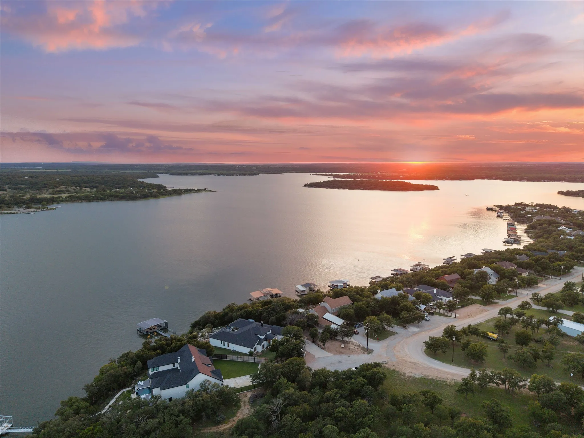 Single Family Residence For Sale in Brown County , 582 Oak Point Drive, May, Texas 76857, 5 Bedroom, 5 Bathroom, 2 Garage spaces, 4,445 Sqft, built in 2022, mls#21369193, Real Estate Agent in May, Homes For Sale in Brown county, Homes For Sale in May, Realtor in May Texas, Real Estate Brokerage Independent Realty Texas, Luminita Cordes Realtor