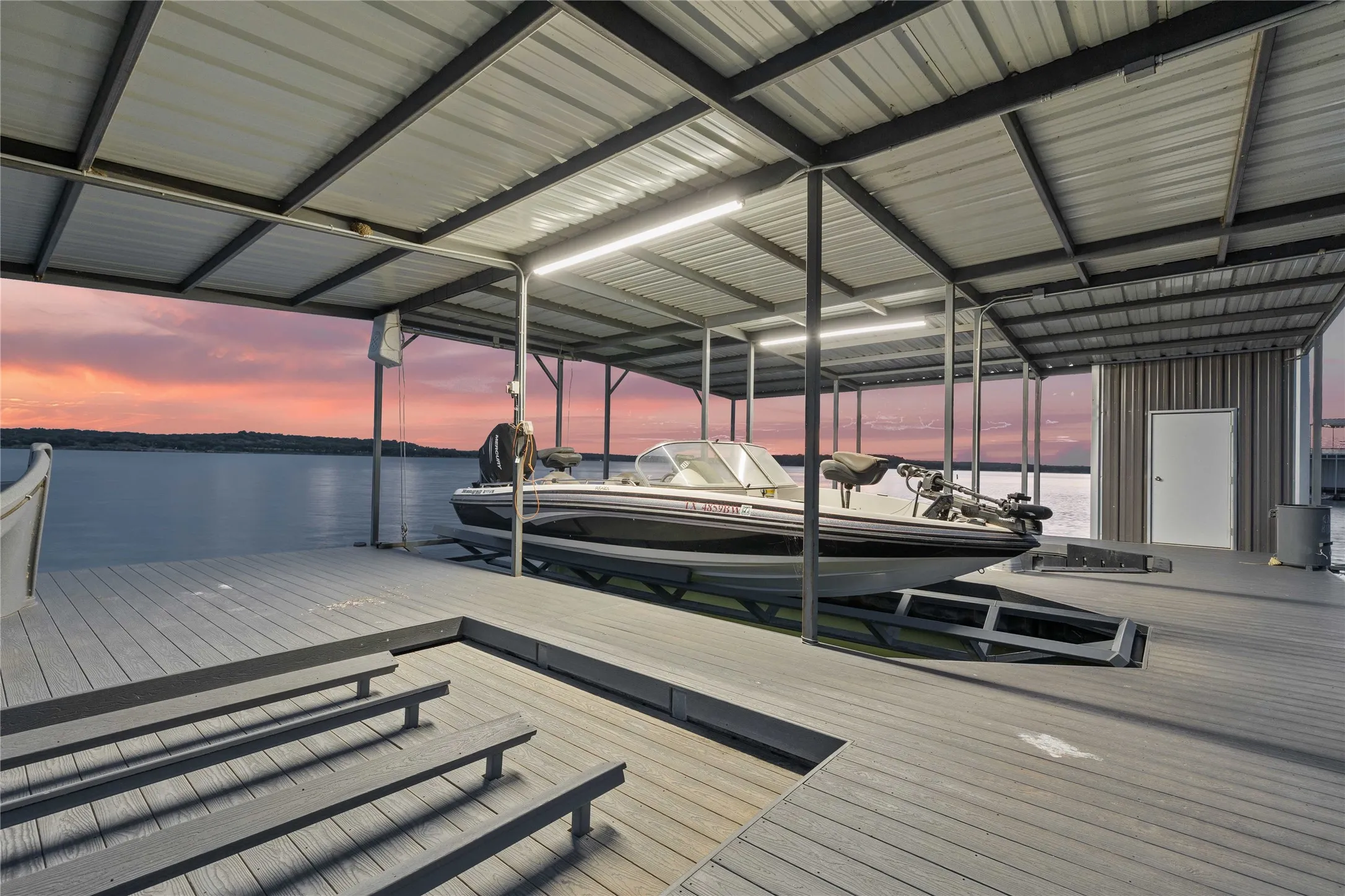 Single Family Residence For Sale in Brown County , 582 Oak Point Drive, May, Texas 76857, 5 Bedroom, 5 Bathroom, 2 Garage spaces, 4,445 Sqft, built in 2022, mls#21369193, Real Estate Agent in May, Homes For Sale in Brown county, Homes For Sale in May, Realtor in May Texas, Real Estate Brokerage Independent Realty Texas, Luminita Cordes Realtor