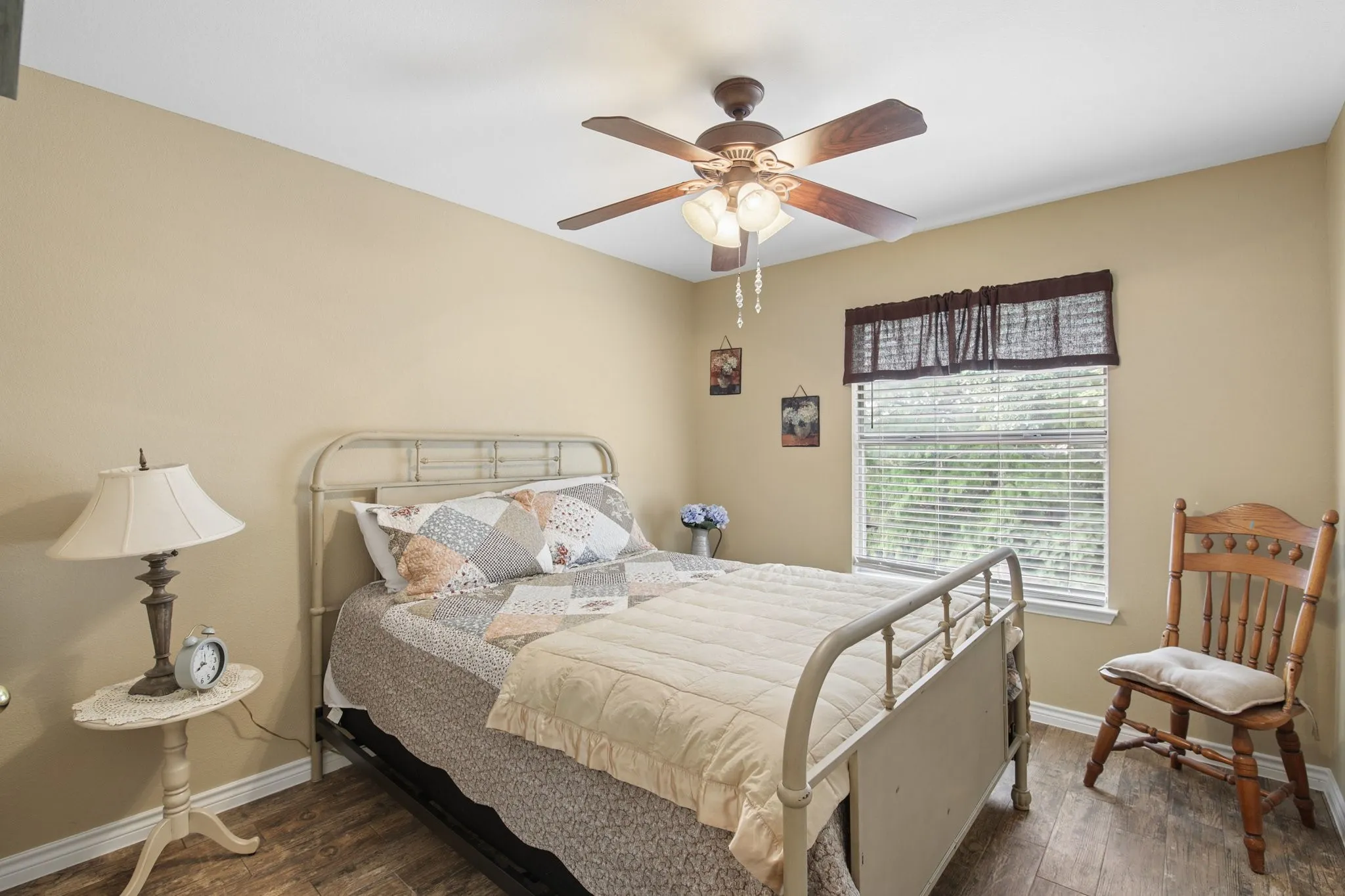 Single Family Residence For Sale in Tarrant County , 3039 Bosswood Court, Grand Prairie, Texas 75052, 4 Bedroom, 3 Bathroom, 2 Garage spaces, 1,984 Sqft, built in 2000, mls#21368002, Real Estate Agent in Grand Prairie, Homes For Sale in Tarrant county, Homes For Sale in Grand Prairie, Realtor in Grand Prairie Texas, Real Estate Brokerage Independent Realty Texas, Luminita Cordes Realtor