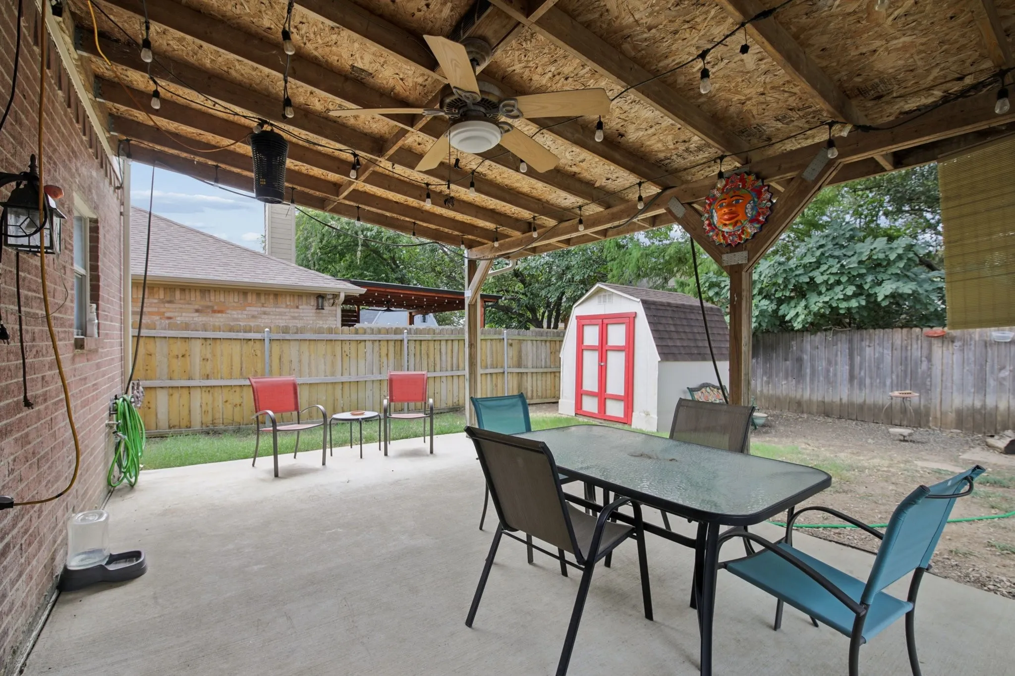Single Family Residence For Sale in Tarrant County , 3039 Bosswood Court, Grand Prairie, Texas 75052, 4 Bedroom, 3 Bathroom, 2 Garage spaces, 1,984 Sqft, built in 2000, mls#21368002, Real Estate Agent in Grand Prairie, Homes For Sale in Tarrant county, Homes For Sale in Grand Prairie, Realtor in Grand Prairie Texas, Real Estate Brokerage Independent Realty Texas, Luminita Cordes Realtor
