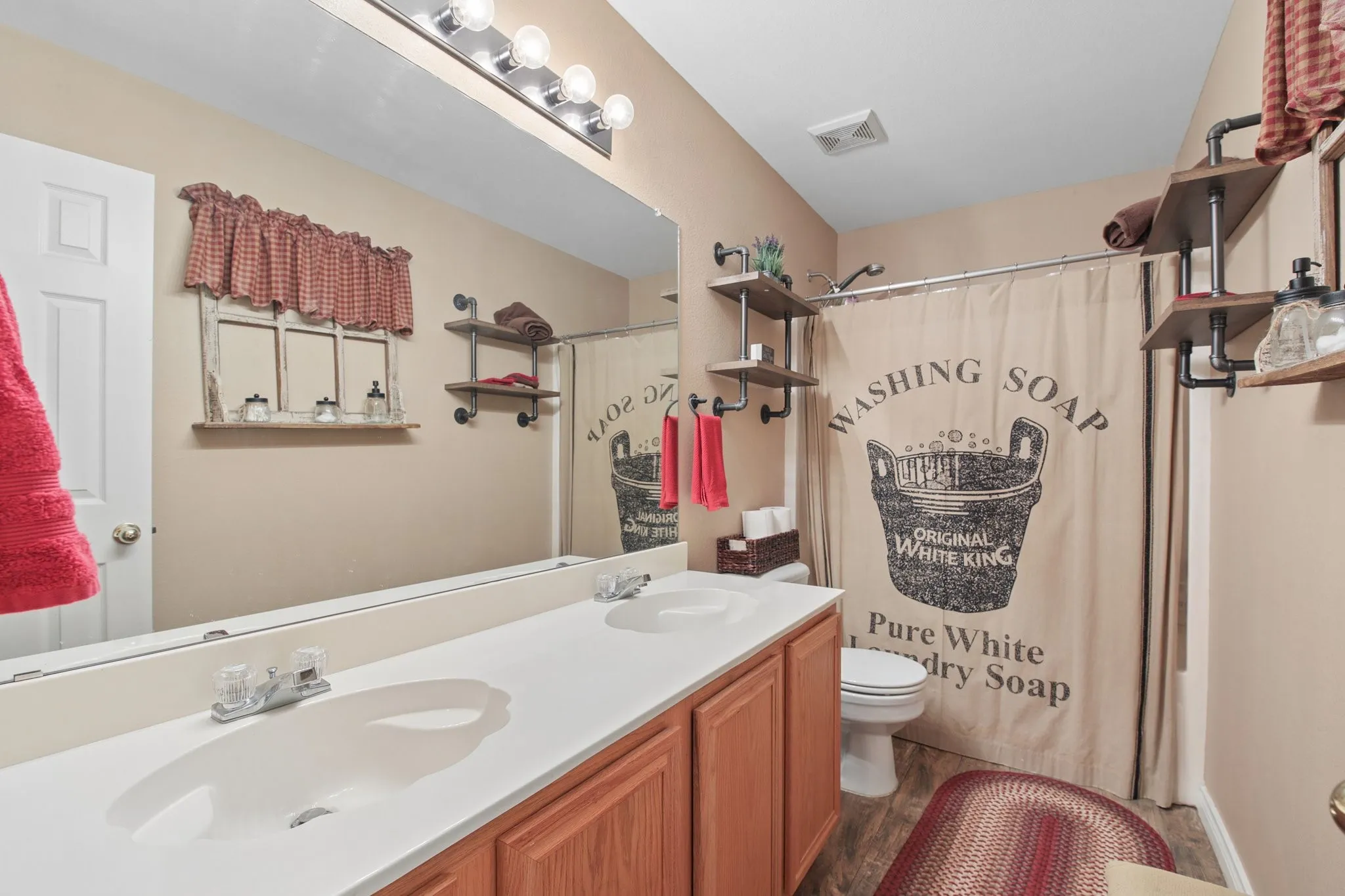 Single Family Residence For Sale in Tarrant County , 3039 Bosswood Court, Grand Prairie, Texas 75052, 4 Bedroom, 3 Bathroom, 2 Garage spaces, 1,984 Sqft, built in 2000, mls#21368002, Real Estate Agent in Grand Prairie, Homes For Sale in Tarrant county, Homes For Sale in Grand Prairie, Realtor in Grand Prairie Texas, Real Estate Brokerage Independent Realty Texas, Luminita Cordes Realtor