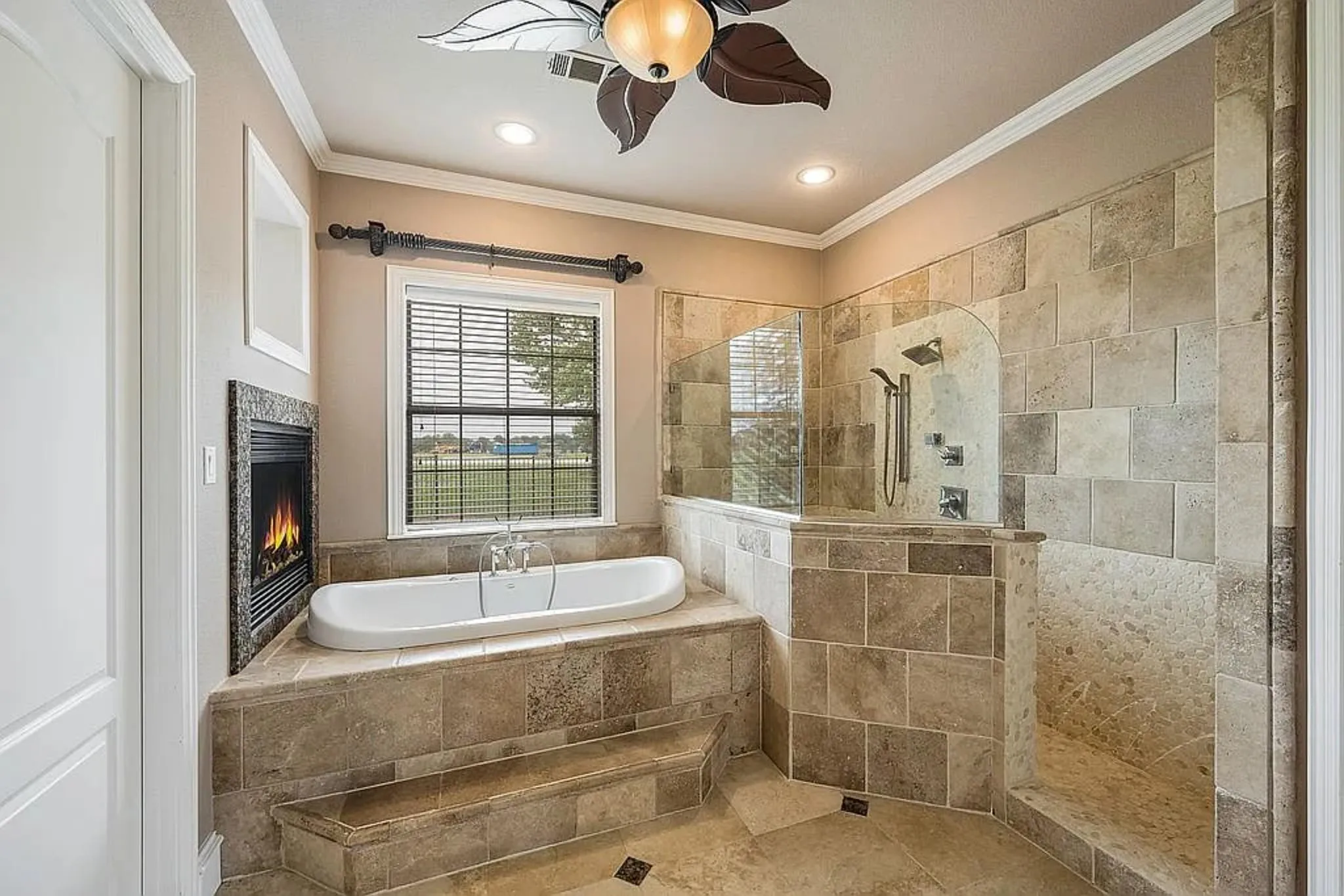 Single Family Residence For Sale in Kaufman County , 11012 Helms Trail, Forney, Texas 75126, 4 Bedroom, 5 Bathroom, 3 Garage spaces, 4,127 Sqft, built in 2002, mls#21369202, Real Estate Agent in Forney, Homes For Sale in Kaufman county, Homes For Sale in Forney, Realtor in Forney Texas, Real Estate Brokerage Independent Realty Texas, Luminita Cordes Realtor