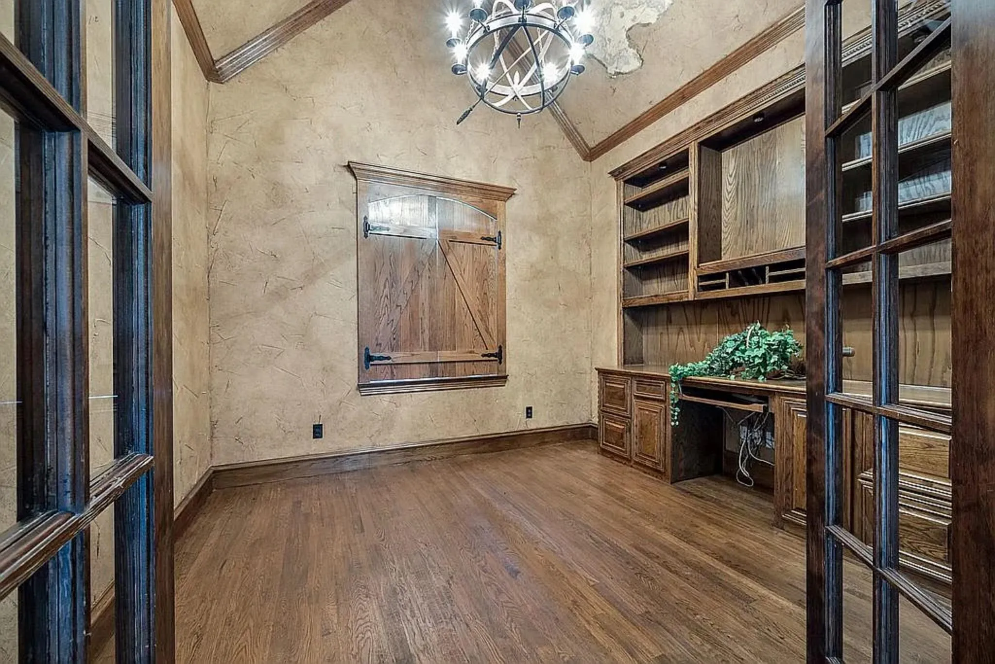 Single Family Residence For Sale in Kaufman County , 11012 Helms Trail, Forney, Texas 75126, 4 Bedroom, 5 Bathroom, 3 Garage spaces, 4,127 Sqft, built in 2002, mls#21369202, Real Estate Agent in Forney, Homes For Sale in Kaufman county, Homes For Sale in Forney, Realtor in Forney Texas, Real Estate Brokerage Independent Realty Texas, Luminita Cordes Realtor