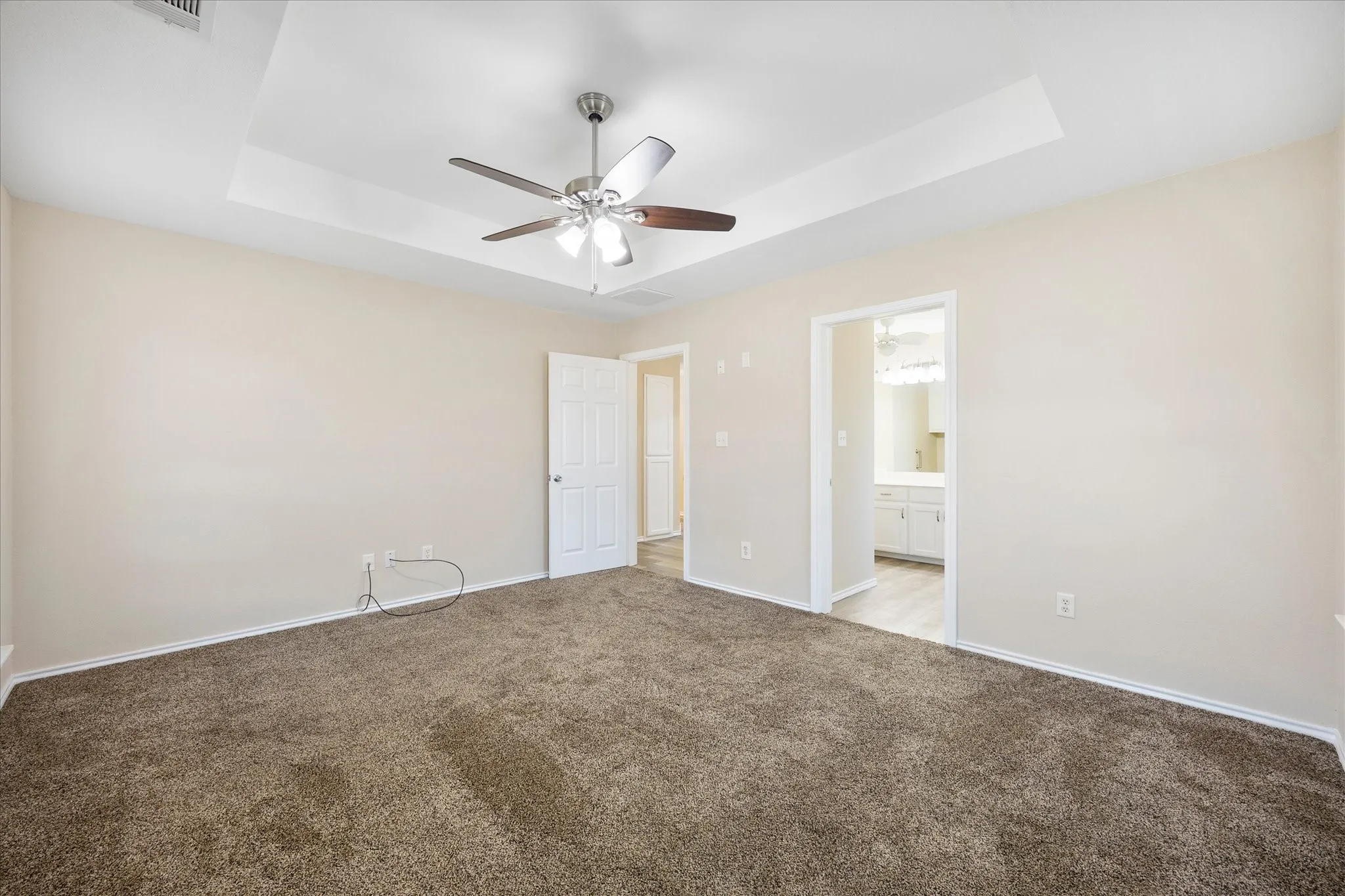 Single Family Residence For Sale in Collin County , 107 W Hubbard Road, Josephine, Texas 75173, 3 Bedroom, 2 Bathroom, 2 Garage spaces, 1,306 Sqft, built in 2005, mls#21369209, Real Estate Agent in Josephine, Homes For Sale in Collin county, Homes For Sale in Josephine, Realtor in Josephine Texas, Real Estate Brokerage Independent Realty Texas, Luminita Cordes Realtor