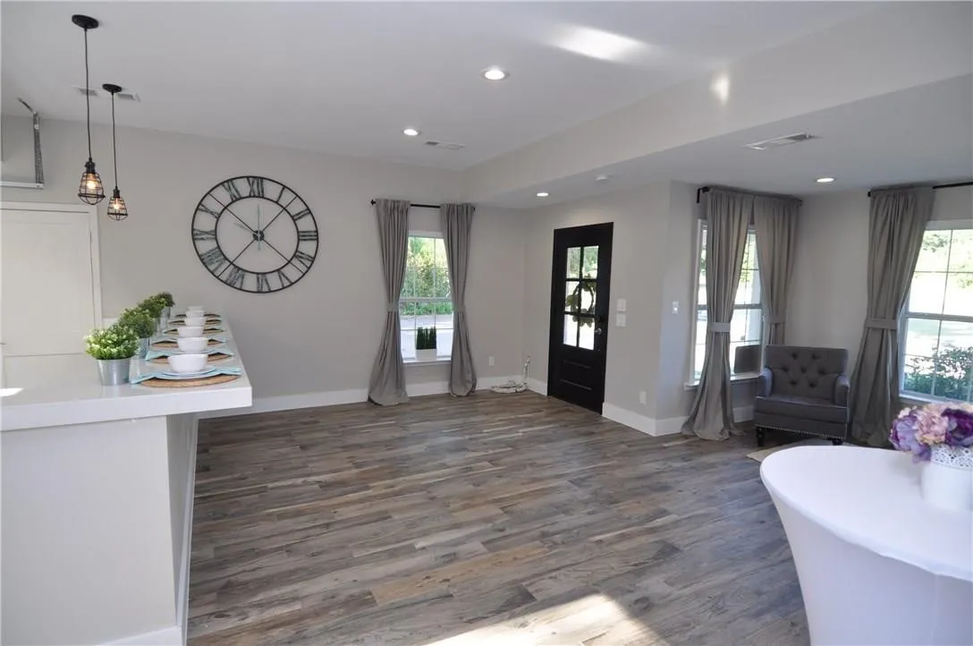 Retail For Rent in Collin County , 8849 Carroll Circle, Frisco, Texas 75034, 0, 0, Garage spaces, 0 Sqft, built in 1946, mls#21369213, Real Estate Agent in Frisco, Homes For Rent in Collin county, Homes For Rent in Frisco, Realtor in Frisco Texas, Real Estate Brokerage Independent Realty Texas, Luminita Cordes Realtor
