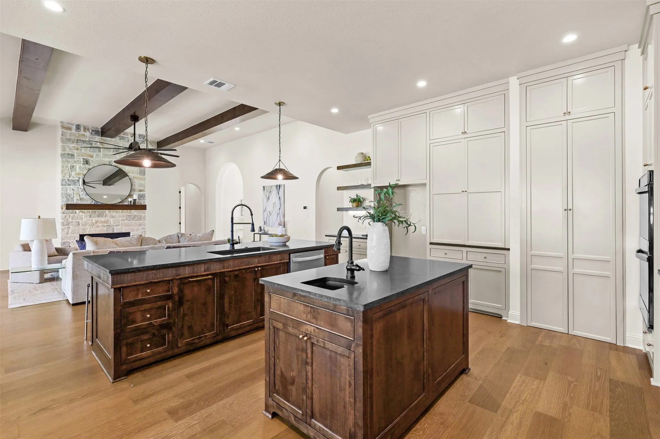 Single Family Residence For Sale in Parker County , 4000 Estancia Court, Weatherford, Texas 76088, 4 Bedroom, 4 Bathroom, 3 Garage spaces, 3,513 Sqft, built in 2026, mls#21325434, Real Estate Agent in Weatherford, Homes For Sale in Parker county, Homes For Sale in Weatherford, Realtor in Weatherford Texas, Real Estate Brokerage Independent Realty Texas, Luminita Cordes Realtor