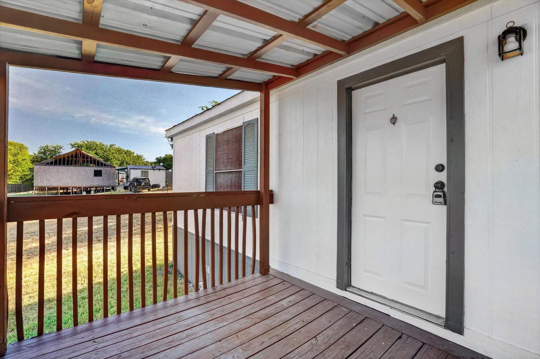 Manufactured Home For Sale in Parker County , 167 Blue Sky Lane, Springtown, Texas 76082, 3 Bedroom, 2 Bathroom, Garage spaces, 1,568 Sqft, built in 2000, mls#21368761, Real Estate Agent in Springtown, Homes For Sale in Parker county, Homes For Sale in Springtown, Realtor in Springtown Texas, Real Estate Brokerage Independent Realty Texas, Luminita Cordes Realtor