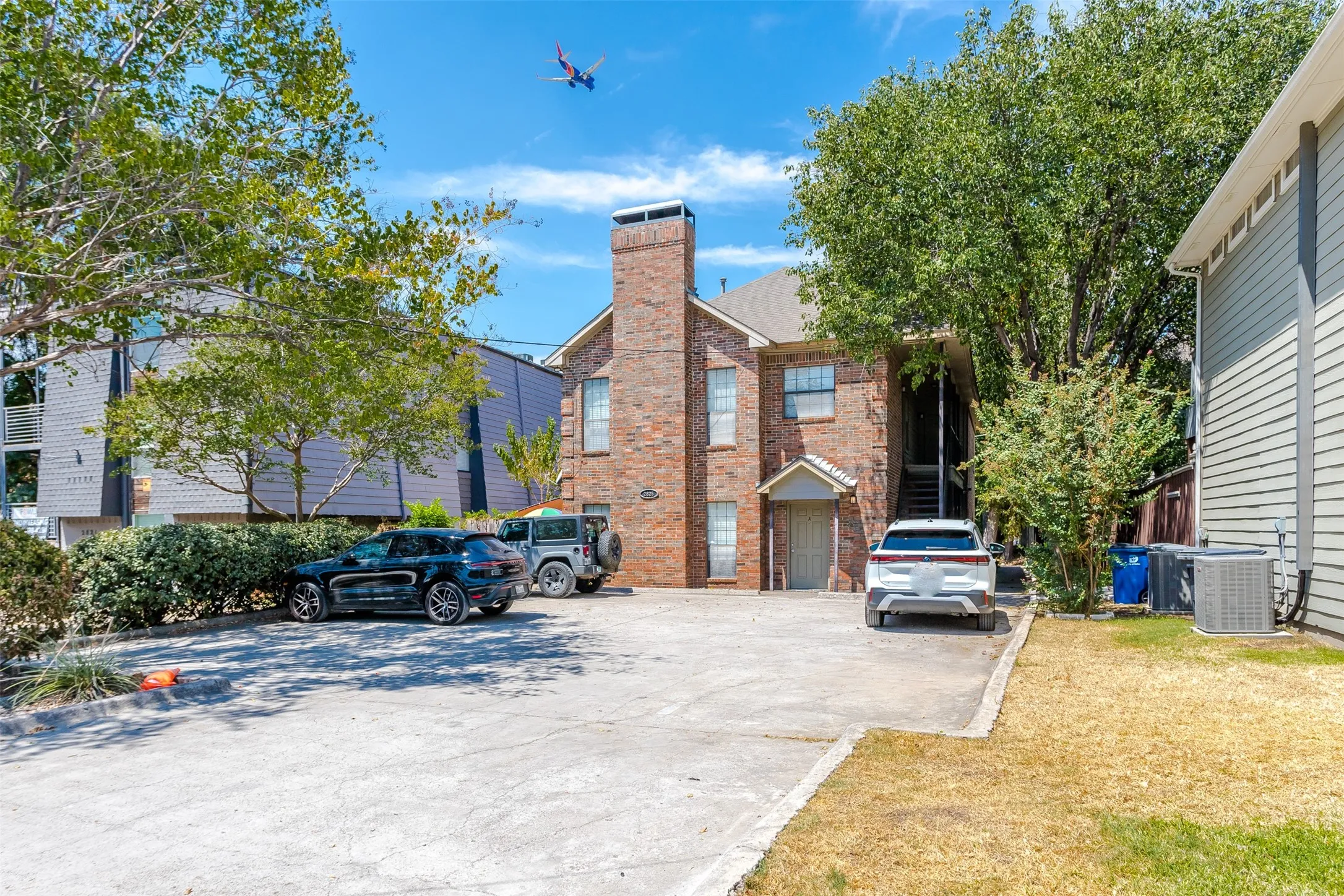Condominium For Rent in Dallas County , 2825 Reagan Street, Dallas, Texas 75219, 2 Bedroom, 2 Bathroom, Garage spaces, 1,100 Sqft, built in 1999, mls#21368904, Real Estate Agent in Dallas, Homes For Rent in Dallas county, Homes For Rent in Dallas, Realtor in Dallas Texas, Real Estate Brokerage Independent Realty Texas, Luminita Cordes Realtor