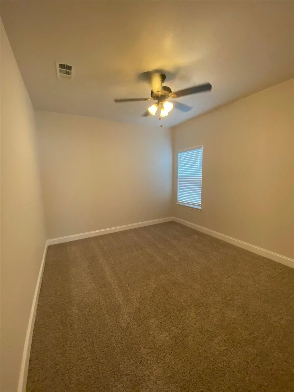 Single Family Residence For Rent in Hunt County , 2202 Jones Street, Greenville, Texas 75401, 3 Bedroom, 2 Bathroom, 2 Garage spaces, 1,617 Sqft, built in 2019, mls#21369232, Real Estate Agent in Greenville, Homes For Rent in Hunt county, Homes For Rent in Greenville, Realtor in Greenville Texas, Real Estate Brokerage Independent Realty Texas, Luminita Cordes Realtor