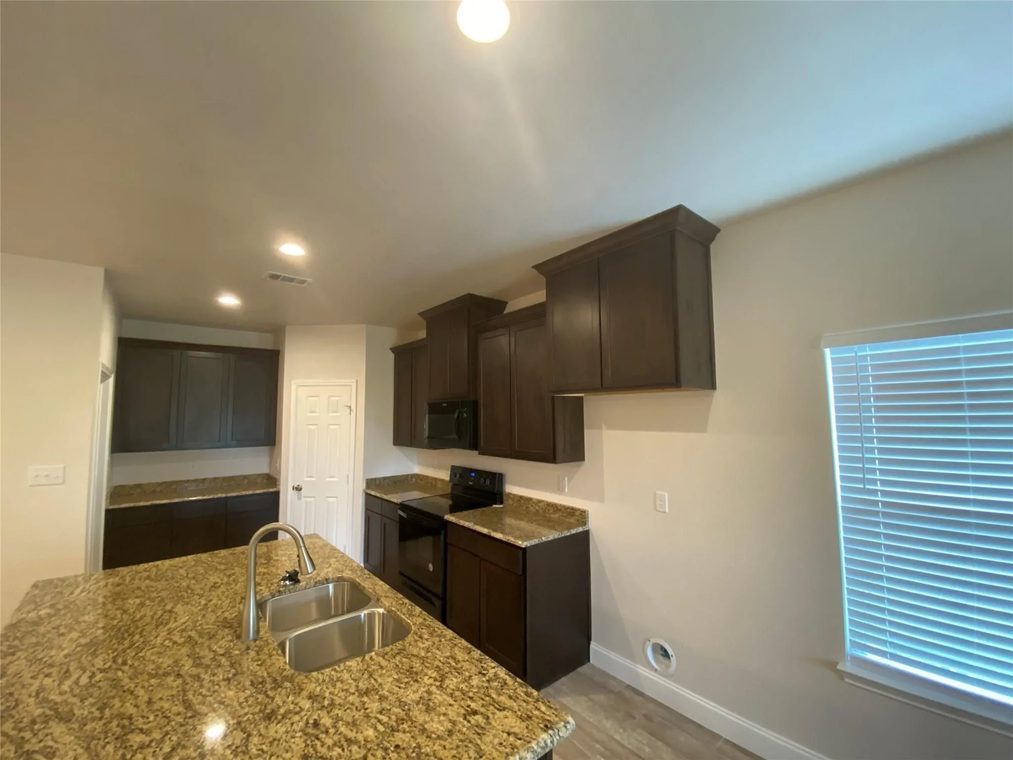 Single Family Residence For Rent in Hunt County , 2202 Jones Street, Greenville, Texas 75401, 3 Bedroom, 2 Bathroom, 2 Garage spaces, 1,617 Sqft, built in 2019, mls#21369232, Real Estate Agent in Greenville, Homes For Rent in Hunt county, Homes For Rent in Greenville, Realtor in Greenville Texas, Real Estate Brokerage Independent Realty Texas, Luminita Cordes Realtor
