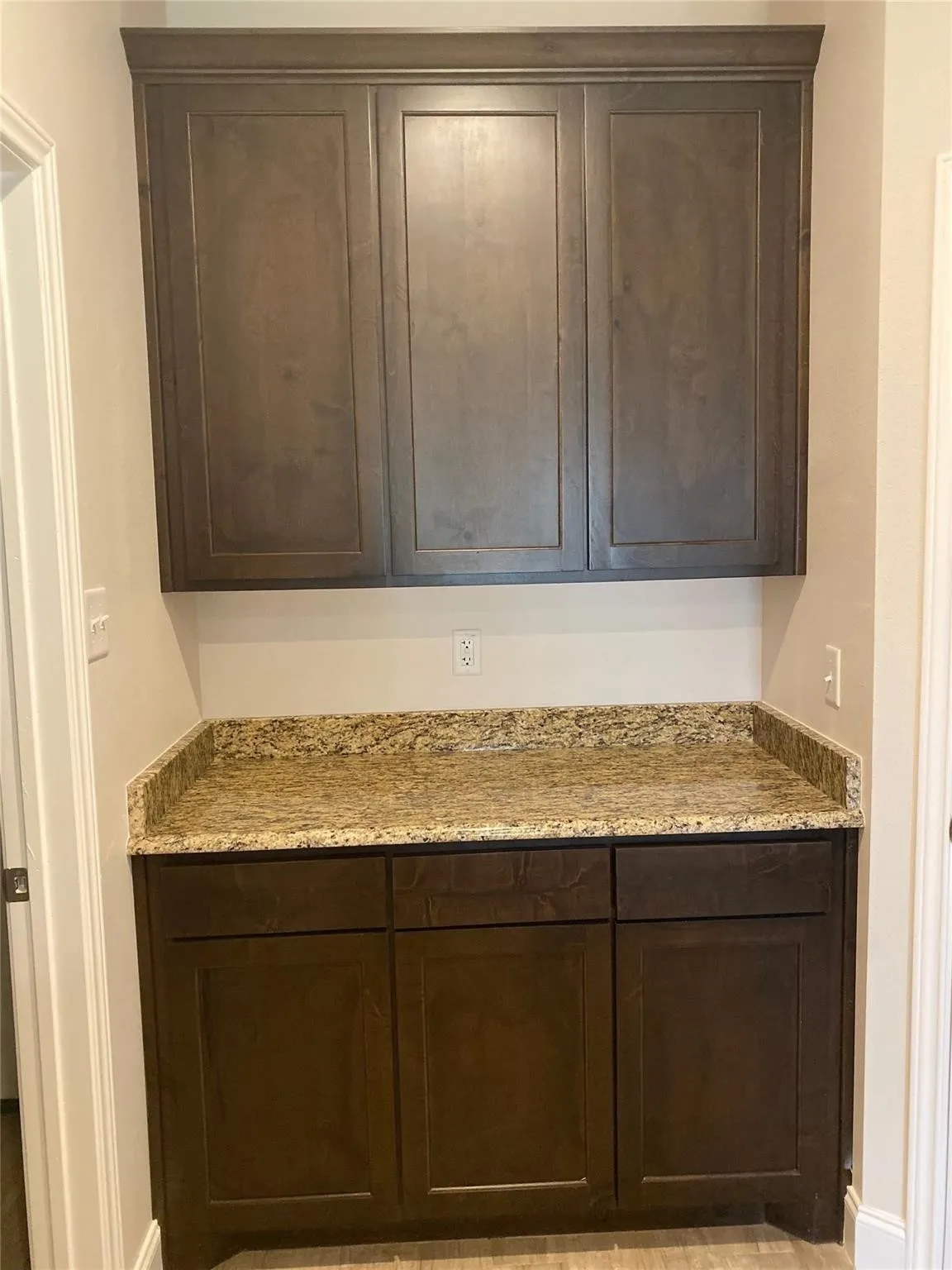 Single Family Residence For Rent in Hunt County , 2202 Jones Street, Greenville, Texas 75401, 3 Bedroom, 2 Bathroom, 2 Garage spaces, 1,617 Sqft, built in 2019, mls#21369232, Real Estate Agent in Greenville, Homes For Rent in Hunt county, Homes For Rent in Greenville, Realtor in Greenville Texas, Real Estate Brokerage Independent Realty Texas, Luminita Cordes Realtor
