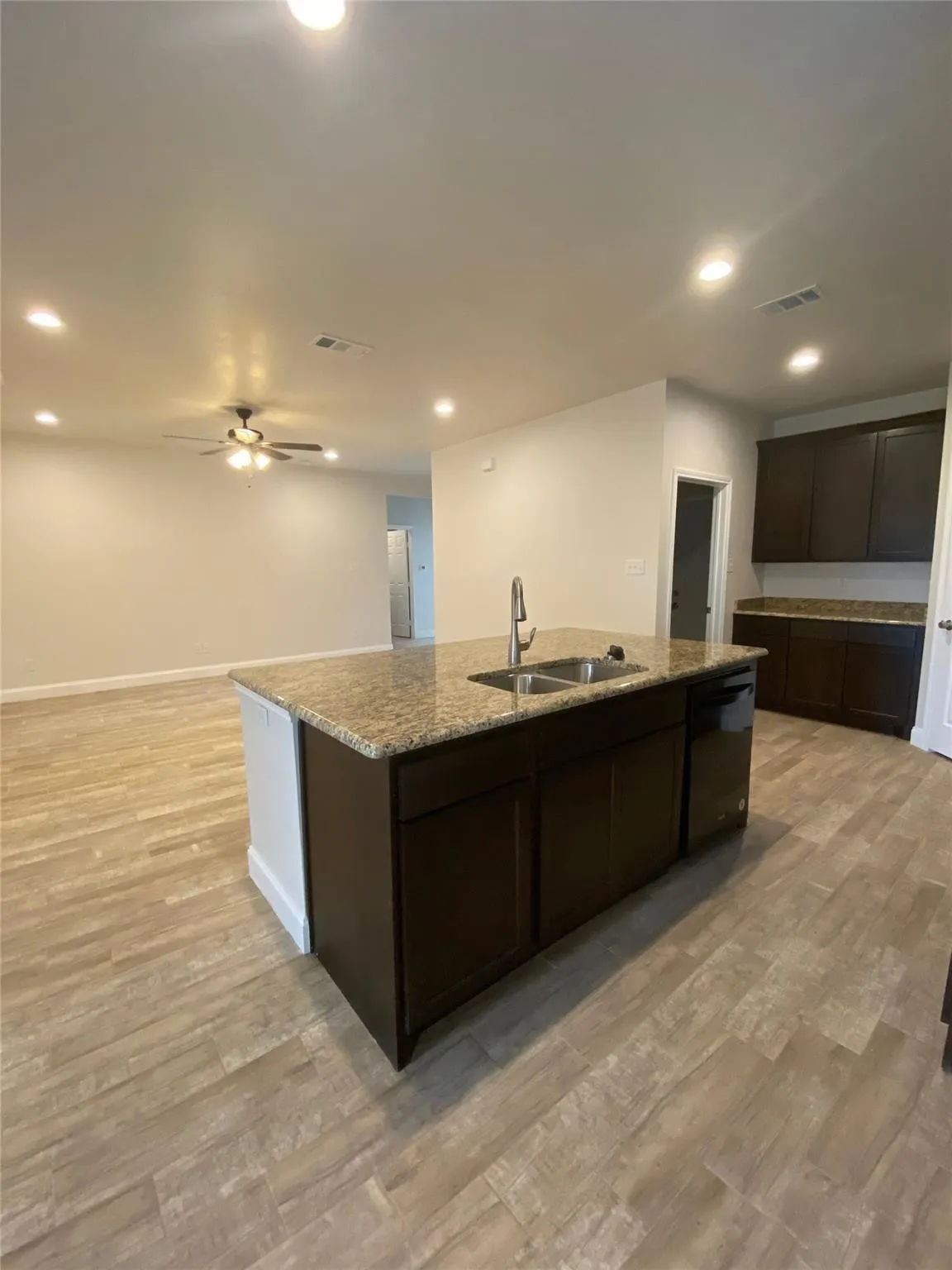 Single Family Residence For Rent in Hunt County , 2202 Jones Street, Greenville, Texas 75401, 3 Bedroom, 2 Bathroom, 2 Garage spaces, 1,617 Sqft, built in 2019, mls#21369232, Real Estate Agent in Greenville, Homes For Rent in Hunt county, Homes For Rent in Greenville, Realtor in Greenville Texas, Real Estate Brokerage Independent Realty Texas, Luminita Cordes Realtor
