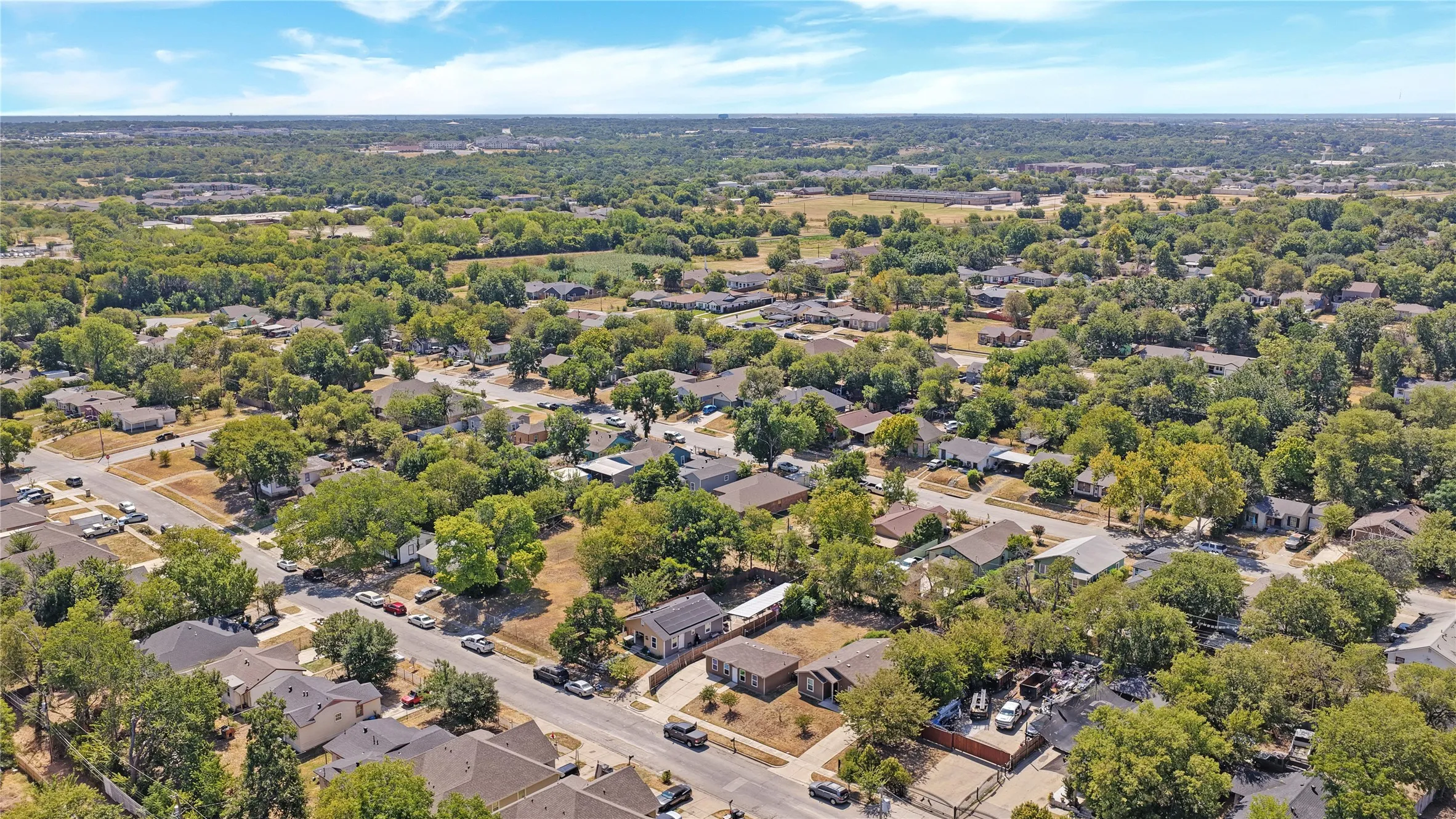 Single Family Residence For Sale in Tarrant County , 1216 E Powell Avenue, Fort Worth, Texas 76104, 3 Bedroom, 1 Bathroom, Garage spaces, 748 Sqft, built in 2019, mls#21369237, Real Estate Agent in Fort Worth, Homes For Sale in Tarrant county, Homes For Sale in Fort Worth, Realtor in Fort Worth Texas, Real Estate Brokerage Independent Realty Texas, Luminita Cordes Realtor
