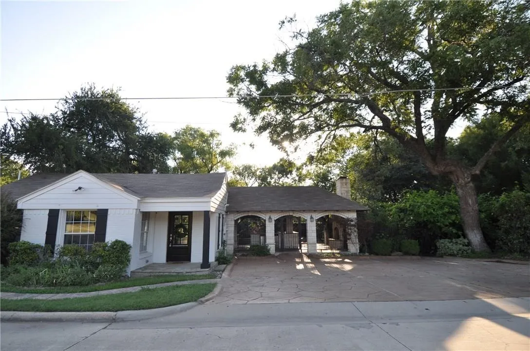 Retail For Sale in Collin County , 8849 Carroll Circle, Frisco, Texas 75034, 0, 0, Garage spaces, 0 Sqft, built in 1946, mls#21369246, Real Estate Agent in Frisco, Homes For Sale in Collin county, Homes For Sale in Frisco, Realtor in Frisco Texas, Real Estate Brokerage Independent Realty Texas, Luminita Cordes Realtor