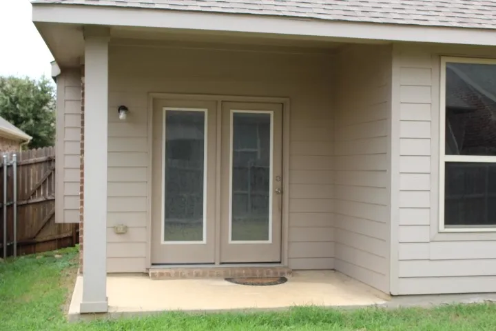 Single Family Residence For Sale in Tarrant County , 3705 Fossil Tree Lane, Fort Worth, Texas 76244, 3 Bedroom, 2 Bathroom, 2 Garage spaces, 1,358 Sqft, built in 2017, mls#21368252, Real Estate Agent in Fort Worth, Homes For Sale in Tarrant county, Homes For Sale in Fort Worth, Realtor in Fort Worth Texas, Real Estate Brokerage Independent Realty Texas, Luminita Cordes Realtor