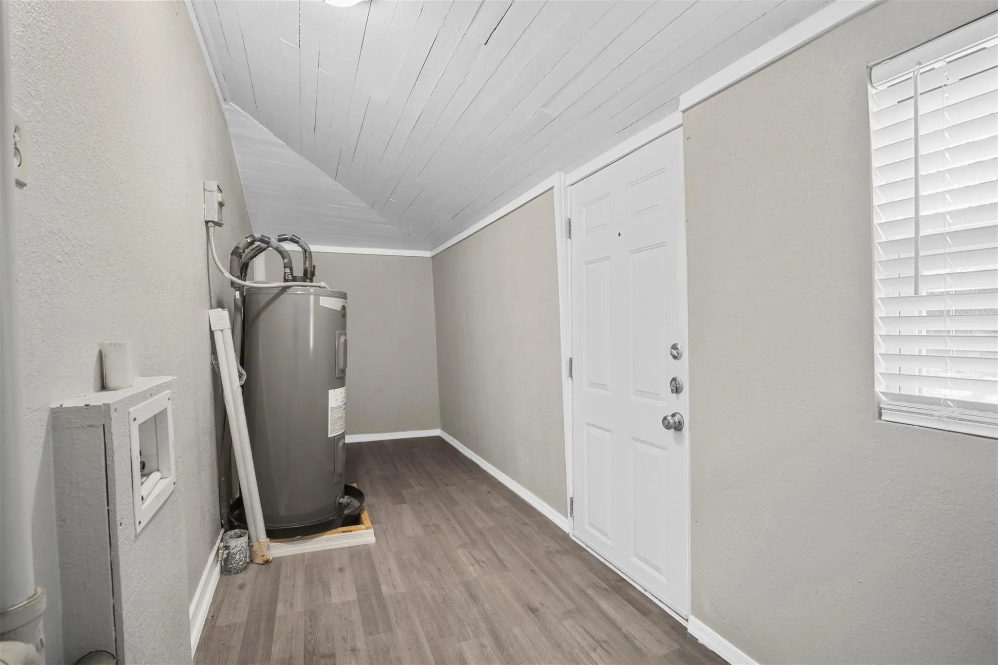 For Sale in Grayson County , 509 E Heron, Denison, Texas 75021, 3 Bedroom, 2 Bathroom, Garage spaces, 0 Sqft, built in 1930, mls#21369263, Real Estate Agent in Denison, Homes For Sale in Grayson county, Homes For Sale in Denison, Realtor in Denison Texas, Real Estate Brokerage Independent Realty Texas, Luminita Cordes Realtor
