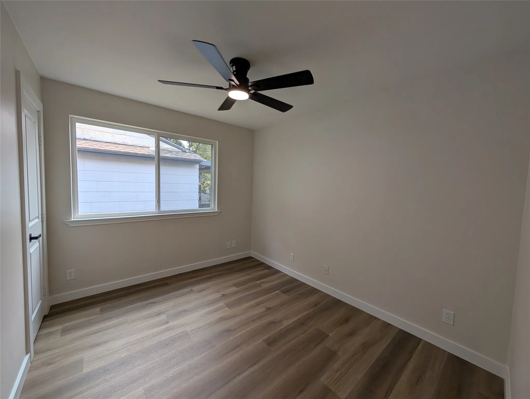 Single Family Residence For Rent in Dallas County , 2807 Andrea Lane, Dallas, Texas 75228, 3 Bedroom, 2 Bathroom, Garage spaces, 1,091 Sqft, built in 1955, mls#21369266, Real Estate Agent in Dallas, Homes For Rent in Dallas county, Homes For Rent in Dallas, Realtor in Dallas Texas, Real Estate Brokerage Independent Realty Texas, Luminita Cordes Realtor