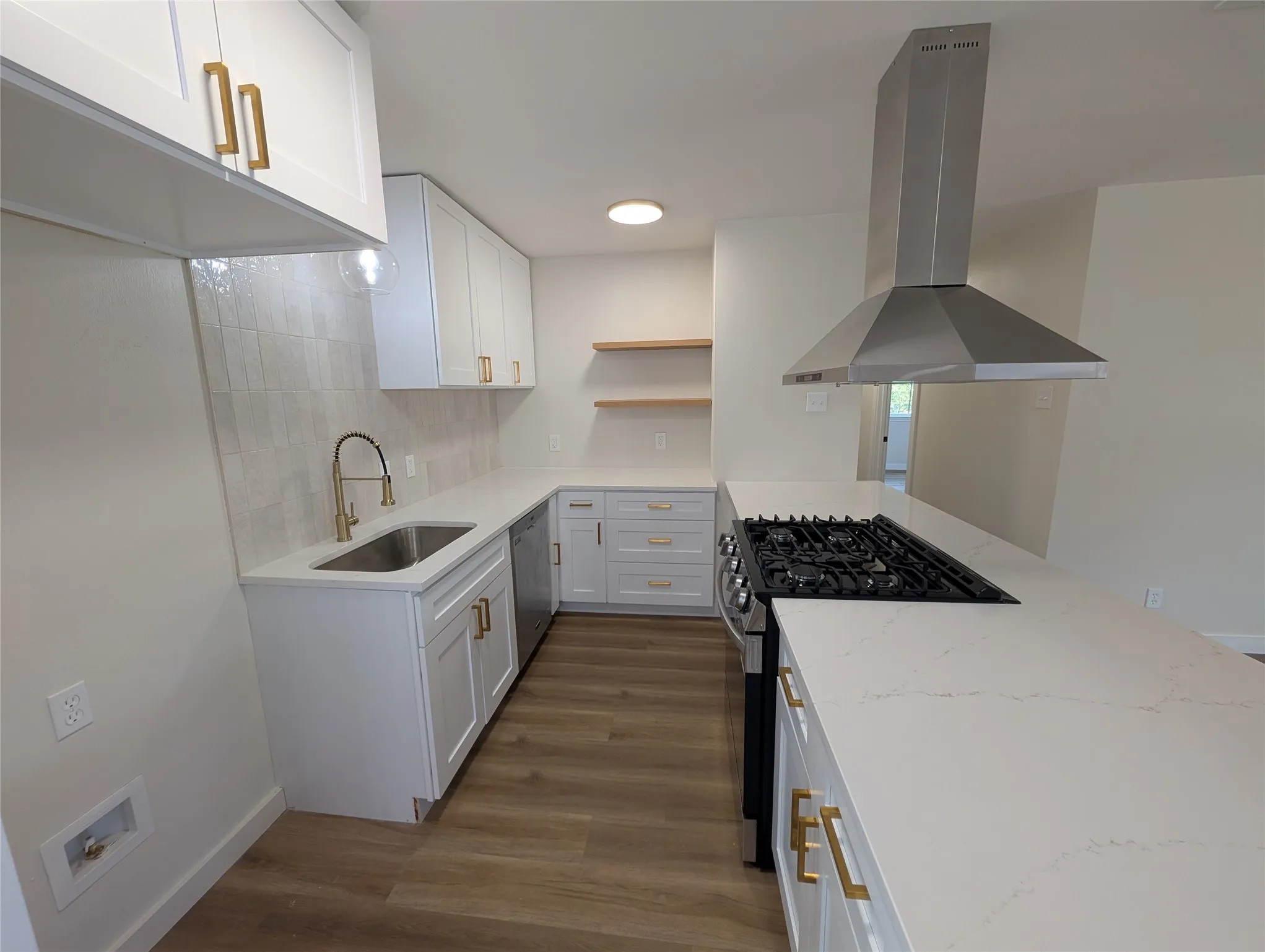 Single Family Residence For Rent in Dallas County , 2807 Andrea Lane, Dallas, Texas 75228, 3 Bedroom, 2 Bathroom, Garage spaces, 1,091 Sqft, built in 1955, mls#21369266, Real Estate Agent in Dallas, Homes For Rent in Dallas county, Homes For Rent in Dallas, Realtor in Dallas Texas, Real Estate Brokerage Independent Realty Texas, Luminita Cordes Realtor