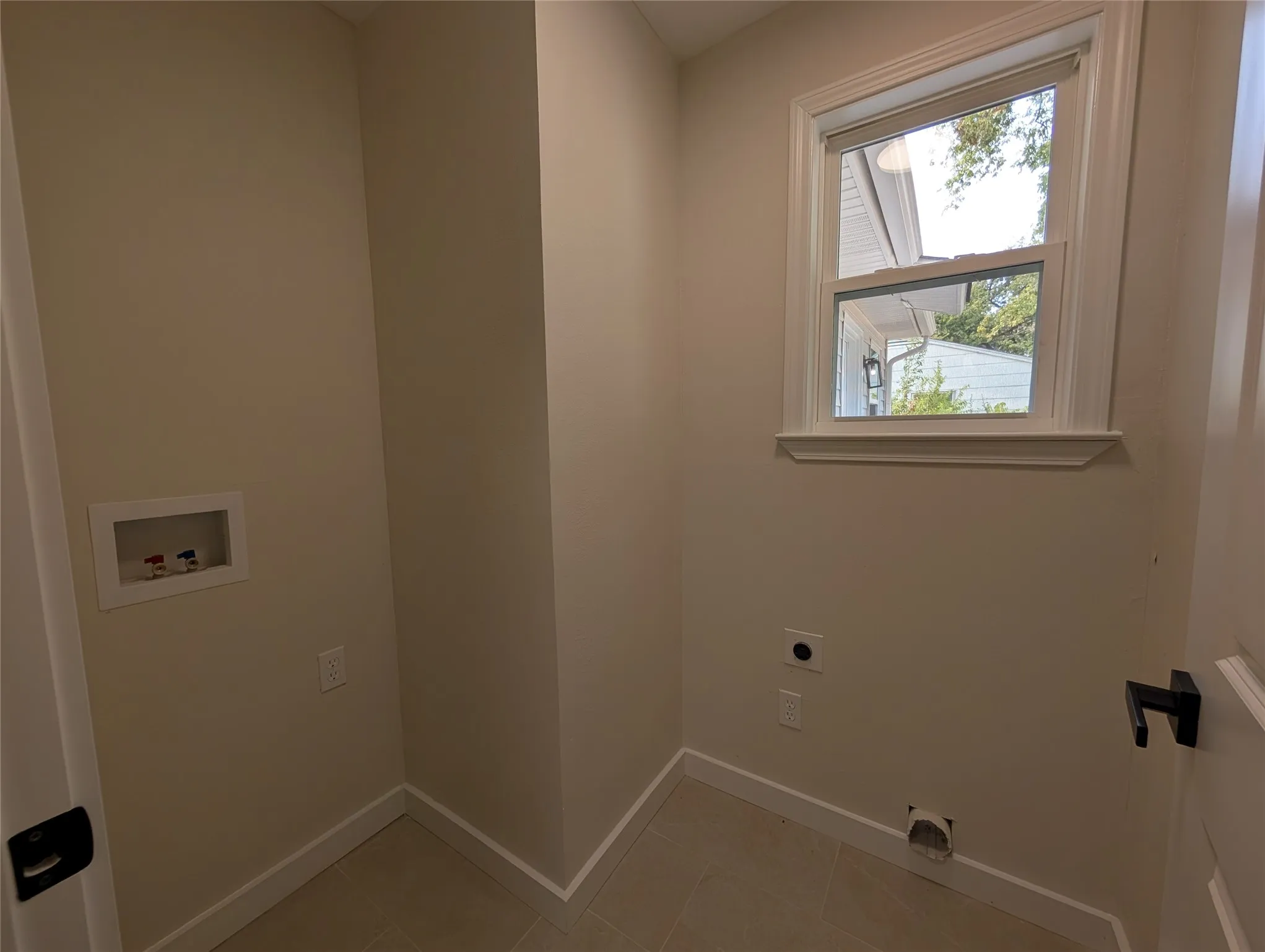 Single Family Residence For Rent in Dallas County , 2807 Andrea Lane, Dallas, Texas 75228, 3 Bedroom, 2 Bathroom, Garage spaces, 1,091 Sqft, built in 1955, mls#21369266, Real Estate Agent in Dallas, Homes For Rent in Dallas county, Homes For Rent in Dallas, Realtor in Dallas Texas, Real Estate Brokerage Independent Realty Texas, Luminita Cordes Realtor