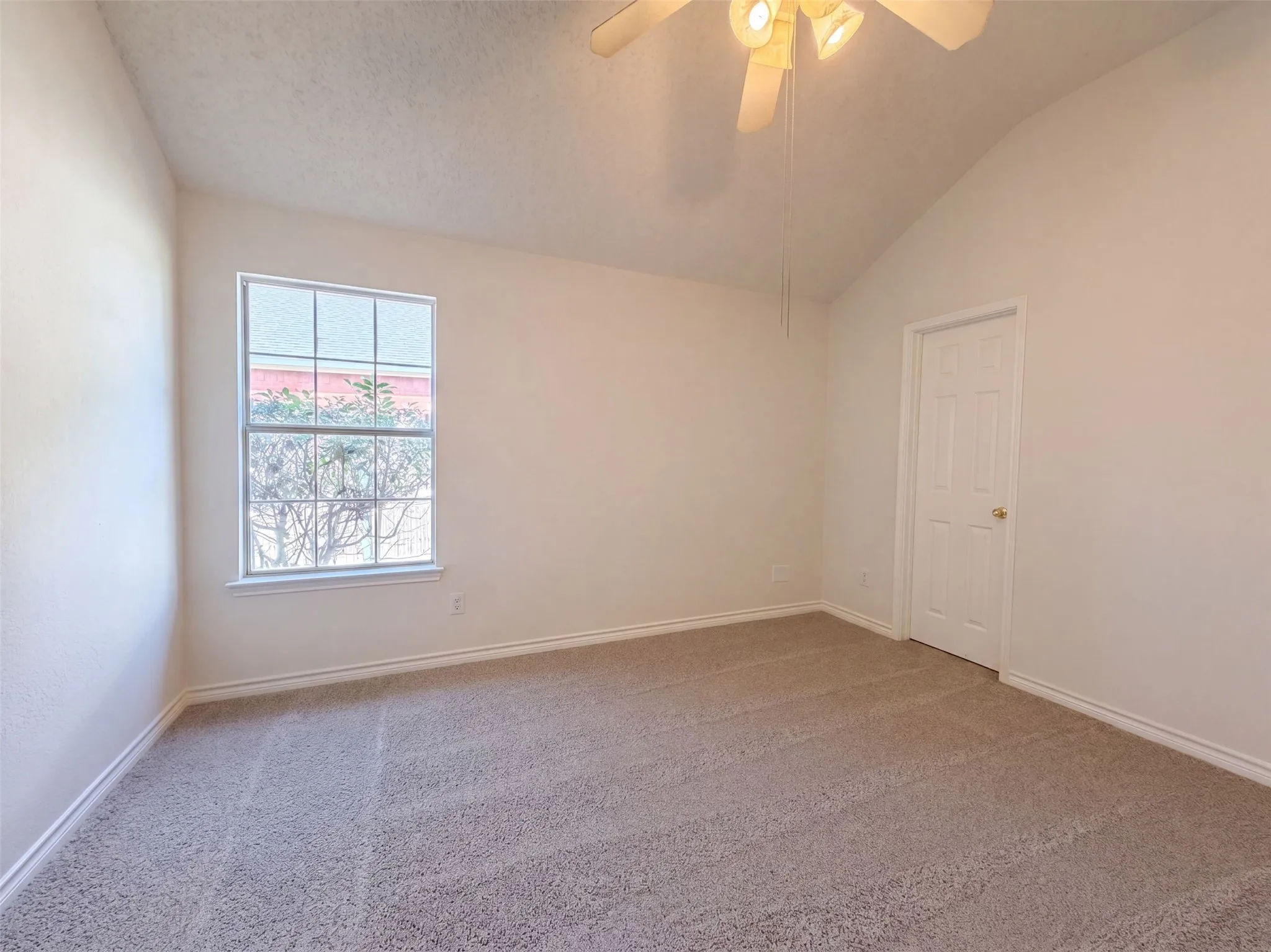 Single Family Residence For Sale in Tarrant County , 2915 Olympia Drive, Grand Prairie, Texas 75052, 4 Bedroom, 3 Bathroom, 2 Garage spaces, 2,713 Sqft, built in 1992, mls#21369258, Real Estate Agent in Grand Prairie, Homes For Sale in Tarrant county, Homes For Sale in Grand Prairie, Realtor in Grand Prairie Texas, Real Estate Brokerage Independent Realty Texas, Luminita Cordes Realtor