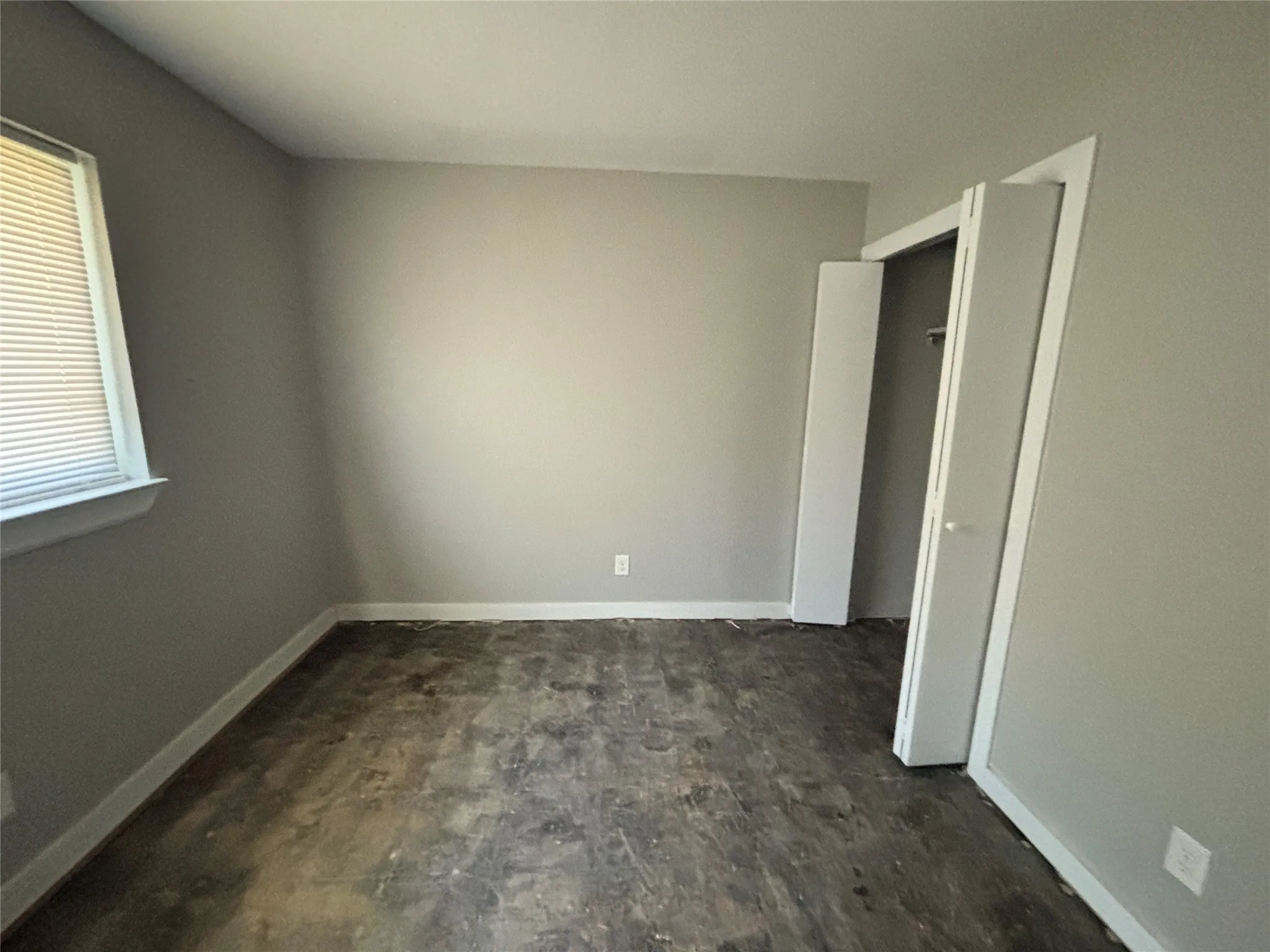 Single Family Residence For Sale in Dallas County , 930 Briar Way, Garland, Texas 75043, 4 Bedroom, 2 Bathroom, 2 Garage spaces, 1,494 Sqft, built in 1969, mls#21369267, Real Estate Agent in Garland, Homes For Sale in Dallas county, Homes For Sale in Garland, Realtor in Garland Texas, Real Estate Brokerage Independent Realty Texas, Luminita Cordes Realtor