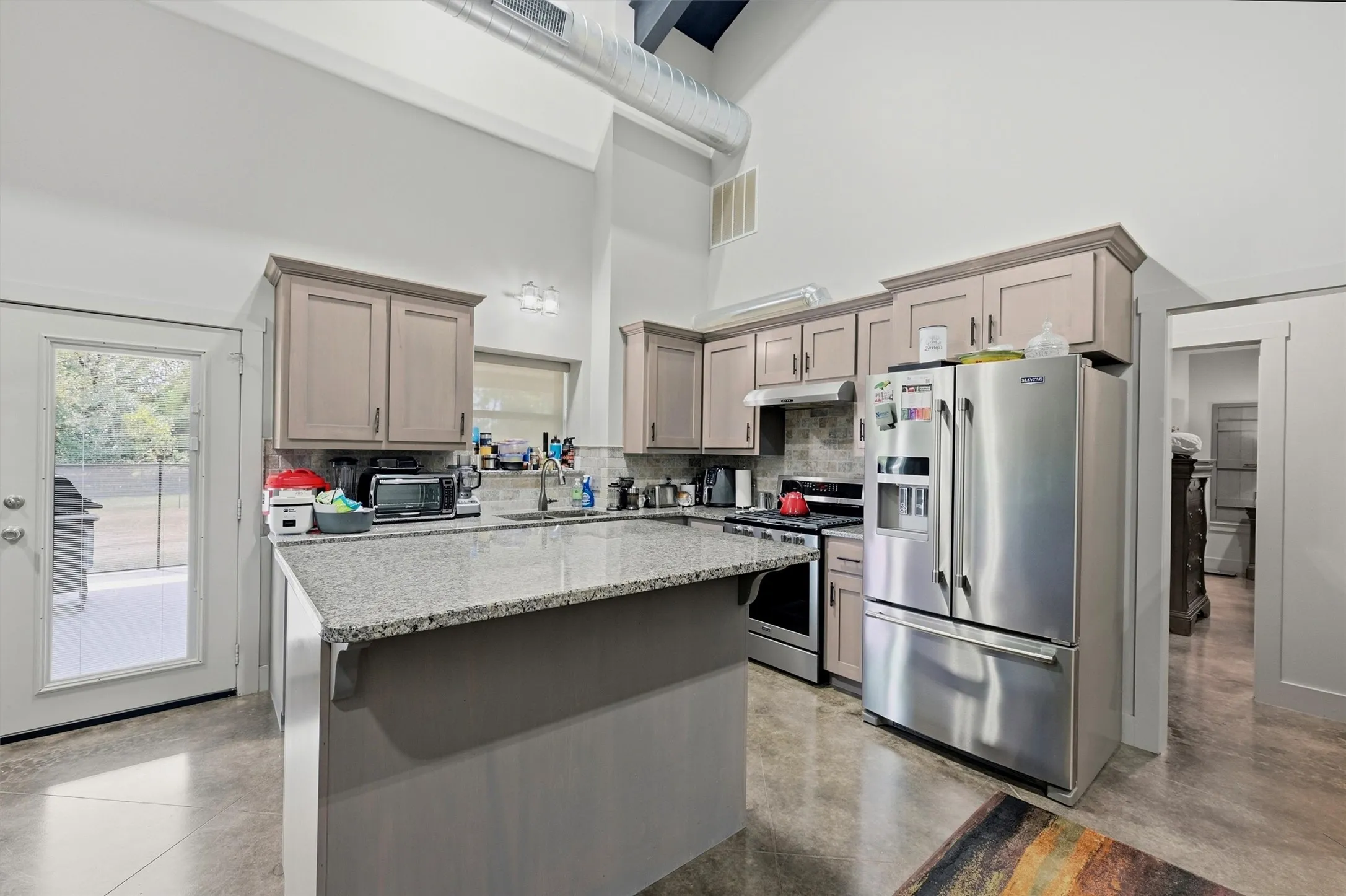 Single Family Residence For Sale in Cooke County , 82 CR 2112, Gainesville, Texas 76240, 2 Bedroom, 2 Bathroom, 1 Garage spaces, 3,880 Sqft, built in 2018, mls#21368084, Real Estate Agent in Gainesville, Homes For Sale in Cooke county, Homes For Sale in Gainesville, Realtor in Gainesville Texas, Real Estate Brokerage Independent Realty Texas, Luminita Cordes Realtor