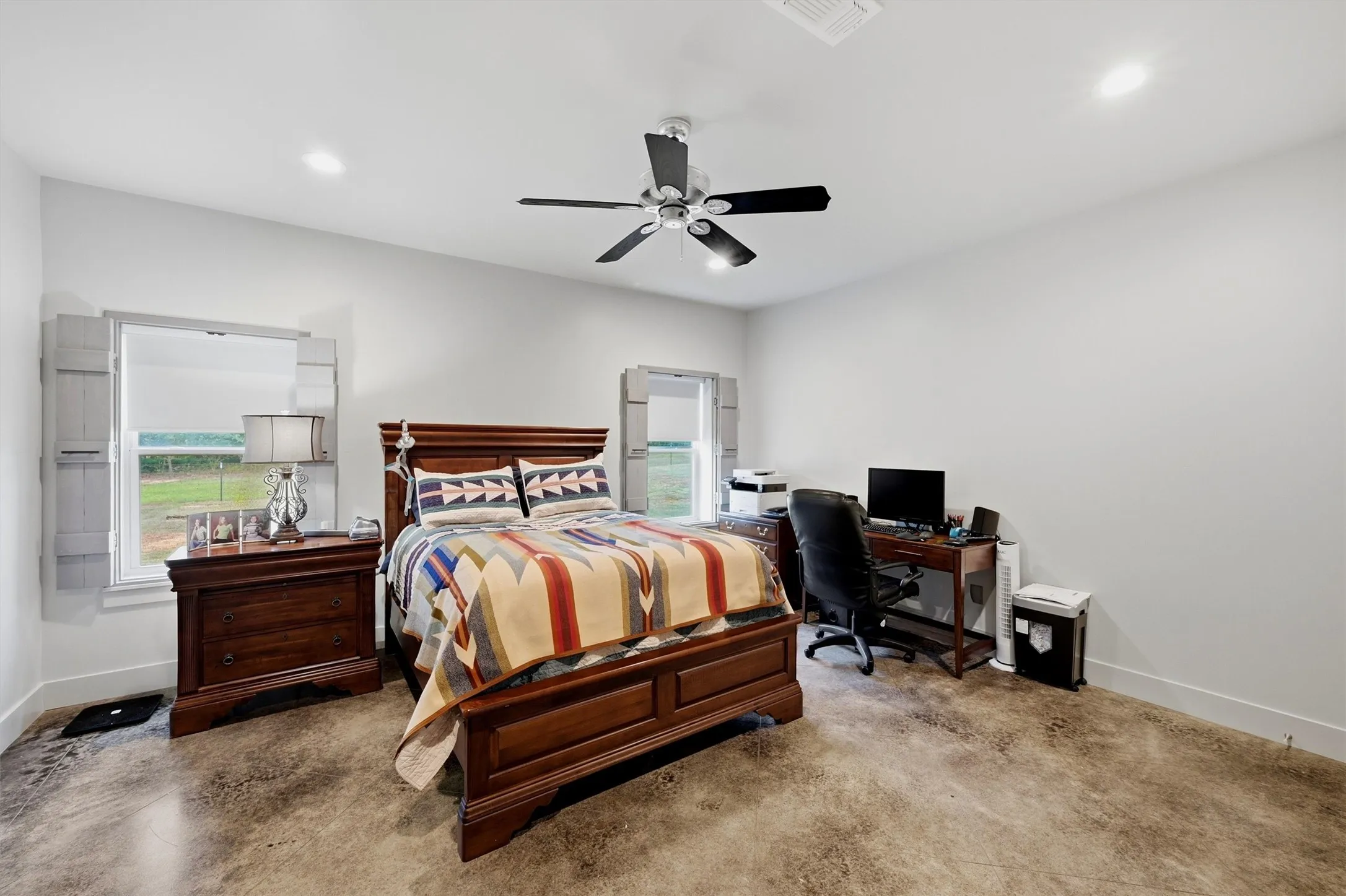 Single Family Residence For Sale in Cooke County , 82 CR 2112, Gainesville, Texas 76240, 2 Bedroom, 2 Bathroom, 1 Garage spaces, 3,880 Sqft, built in 2018, mls#21368084, Real Estate Agent in Gainesville, Homes For Sale in Cooke county, Homes For Sale in Gainesville, Realtor in Gainesville Texas, Real Estate Brokerage Independent Realty Texas, Luminita Cordes Realtor