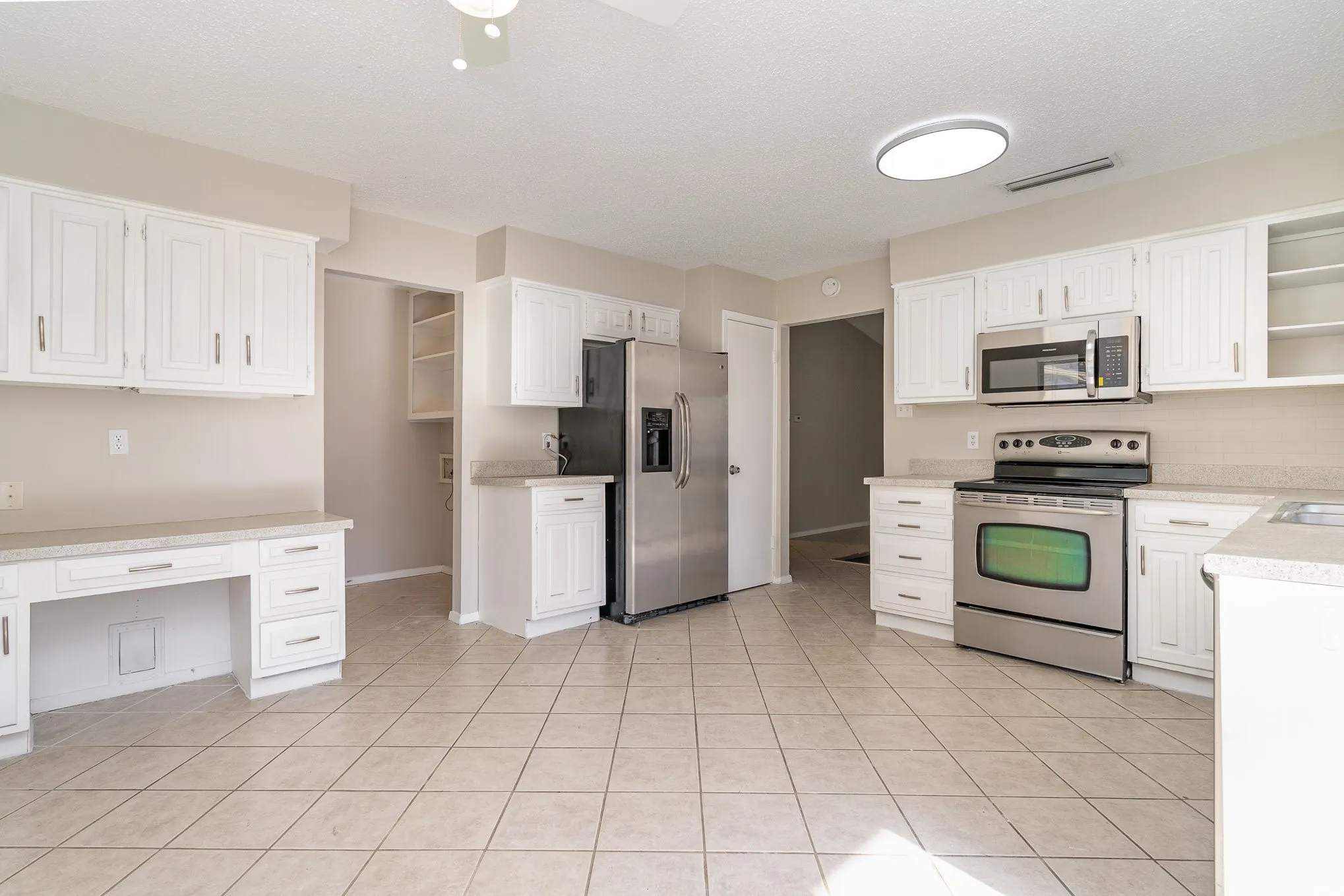 Single Family Residence For Rent in Dallas County , 2311 Lawnmeadow Drive, Richardson, Texas 75080, 3 Bedroom, 2 Bathroom, 2 Garage spaces, 1,535 Sqft, built in 1971, mls#21369271, Real Estate Agent in Richardson, Homes For Rent in Dallas county, Homes For Rent in Richardson, Realtor in Richardson Texas, Real Estate Brokerage Independent Realty Texas, Luminita Cordes Realtor