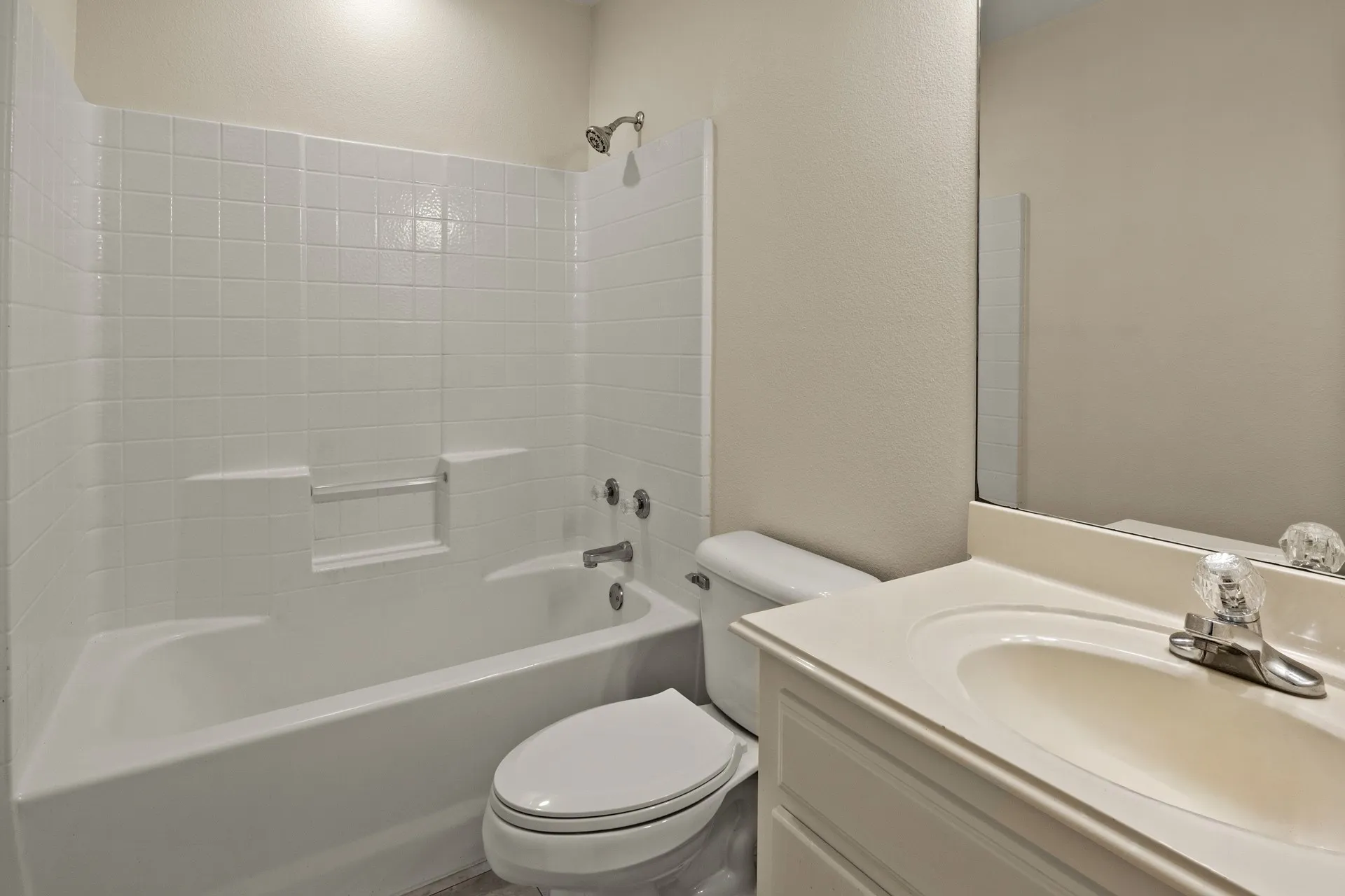 Single Family Residence For Sale in Camp County , 307 Bob White, Pittsburg, Texas 75686, 3 Bedroom, 2 Bathroom, 2 Garage spaces, 1,948 Sqft, built in 2002, mls#21369156, Real Estate Agent in Pittsburg, Homes For Sale in Camp county, Homes For Sale in Pittsburg, Realtor in Pittsburg Texas, Real Estate Brokerage Independent Realty Texas, Luminita Cordes Realtor
