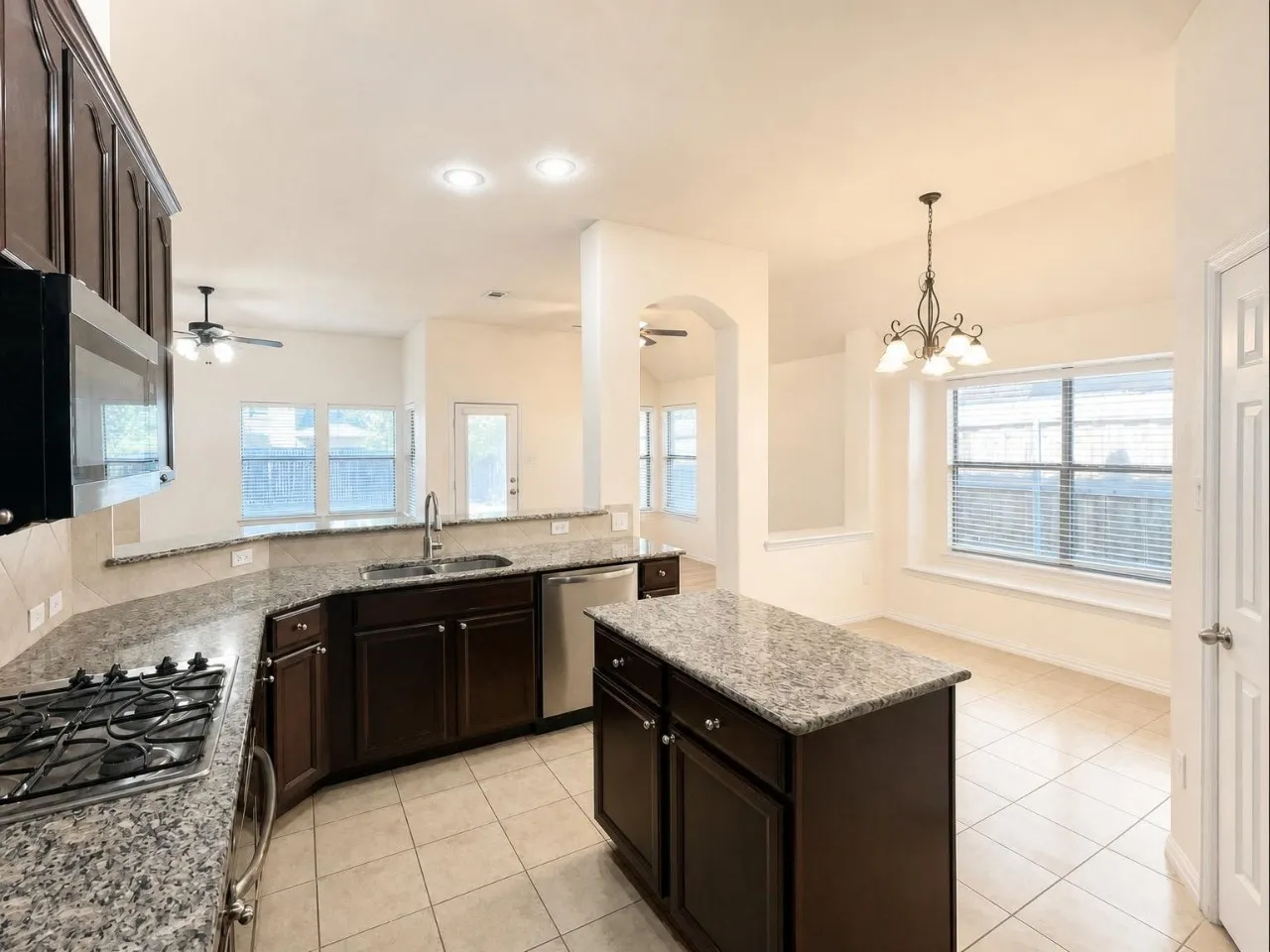 Single Family Residence For Rent in Denton County , 304 Blythe Bridge Road, Roanoke, Texas 76262, 3 Bedroom, 2 Bathroom, 2 Garage spaces, 1,629 Sqft, built in 2008, mls#21369276, Real Estate Agent in Roanoke, Homes For Rent in Denton county, Homes For Rent in Roanoke, Realtor in Roanoke Texas, Real Estate Brokerage Independent Realty Texas, Luminita Cordes Realtor