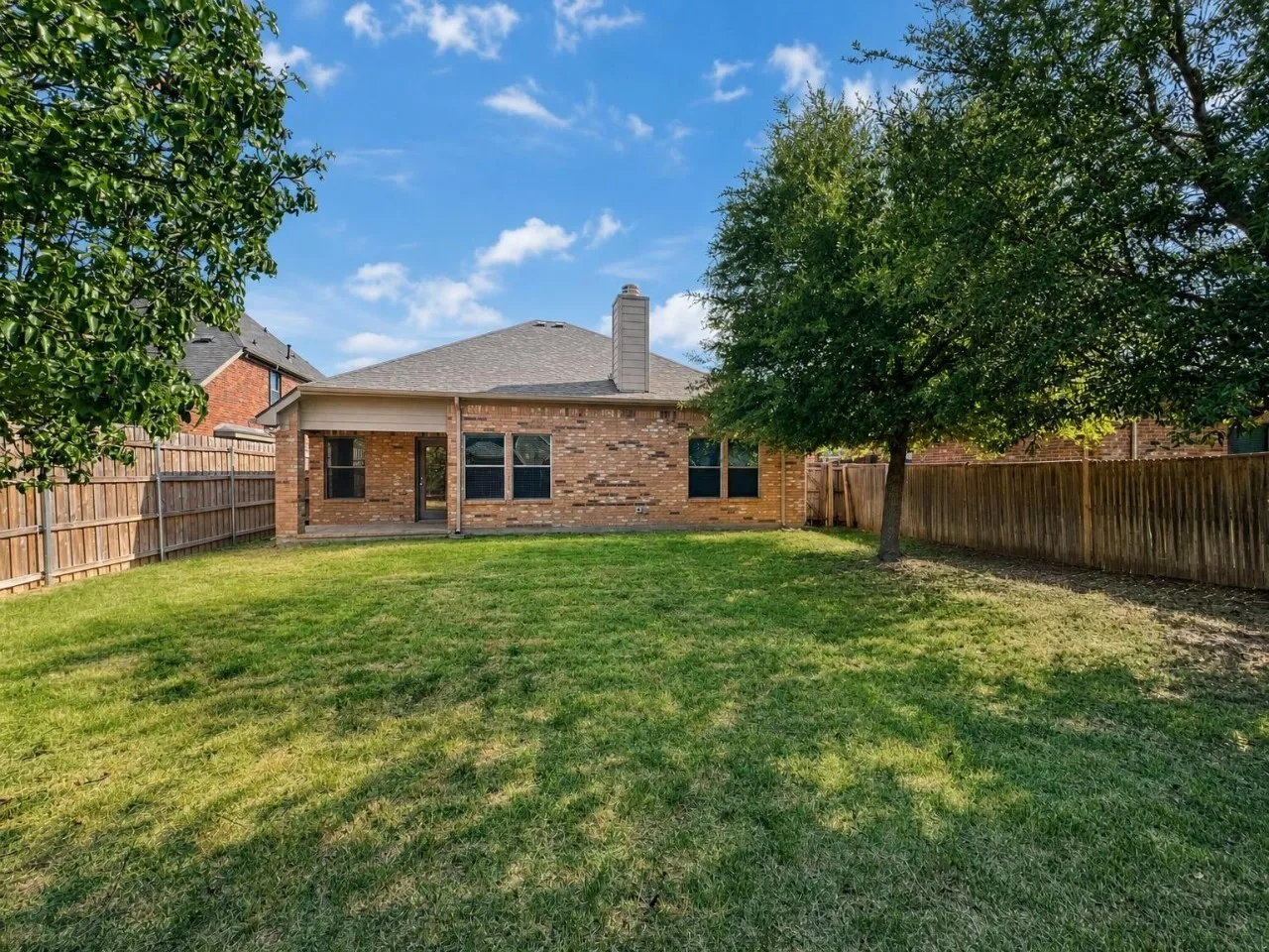 Single Family Residence For Rent in Denton County , 304 Blythe Bridge Road, Roanoke, Texas 76262, 3 Bedroom, 2 Bathroom, 2 Garage spaces, 1,629 Sqft, built in 2008, mls#21369276, Real Estate Agent in Roanoke, Homes For Rent in Denton county, Homes For Rent in Roanoke, Realtor in Roanoke Texas, Real Estate Brokerage Independent Realty Texas, Luminita Cordes Realtor