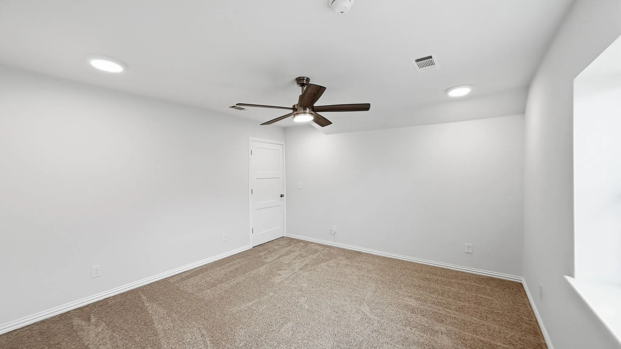Single Family Residence For Sale in Denton County , 4710 Crossvine Drive, Prosper, Texas 75078, 4 Bedroom, 4 Bathroom, 2 Garage spaces, 3,190 Sqft, built in 2014, mls#21369148, Real Estate Agent in Prosper, Homes For Sale in Denton county, Homes For Sale in Prosper, Realtor in Prosper Texas, Real Estate Brokerage Independent Realty Texas, Luminita Cordes Realtor