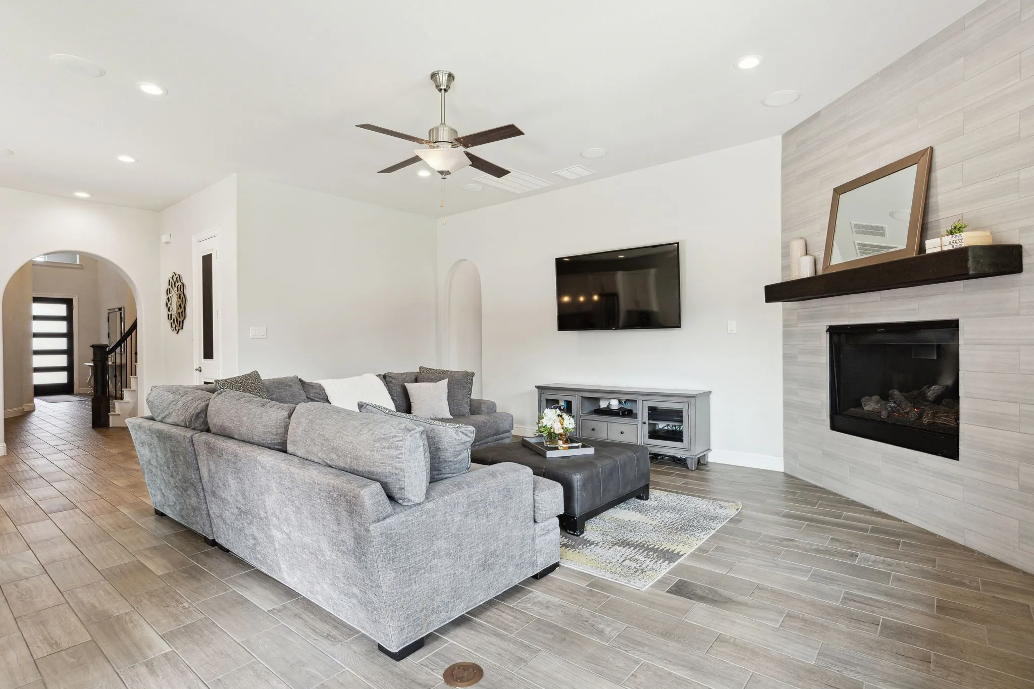 Single Family Residence For Sale in Denton County , 4710 Crossvine Drive, Prosper, Texas 75078, 4 Bedroom, 4 Bathroom, 2 Garage spaces, 3,190 Sqft, built in 2014, mls#21369148, Real Estate Agent in Prosper, Homes For Sale in Denton county, Homes For Sale in Prosper, Realtor in Prosper Texas, Real Estate Brokerage Independent Realty Texas, Luminita Cordes Realtor