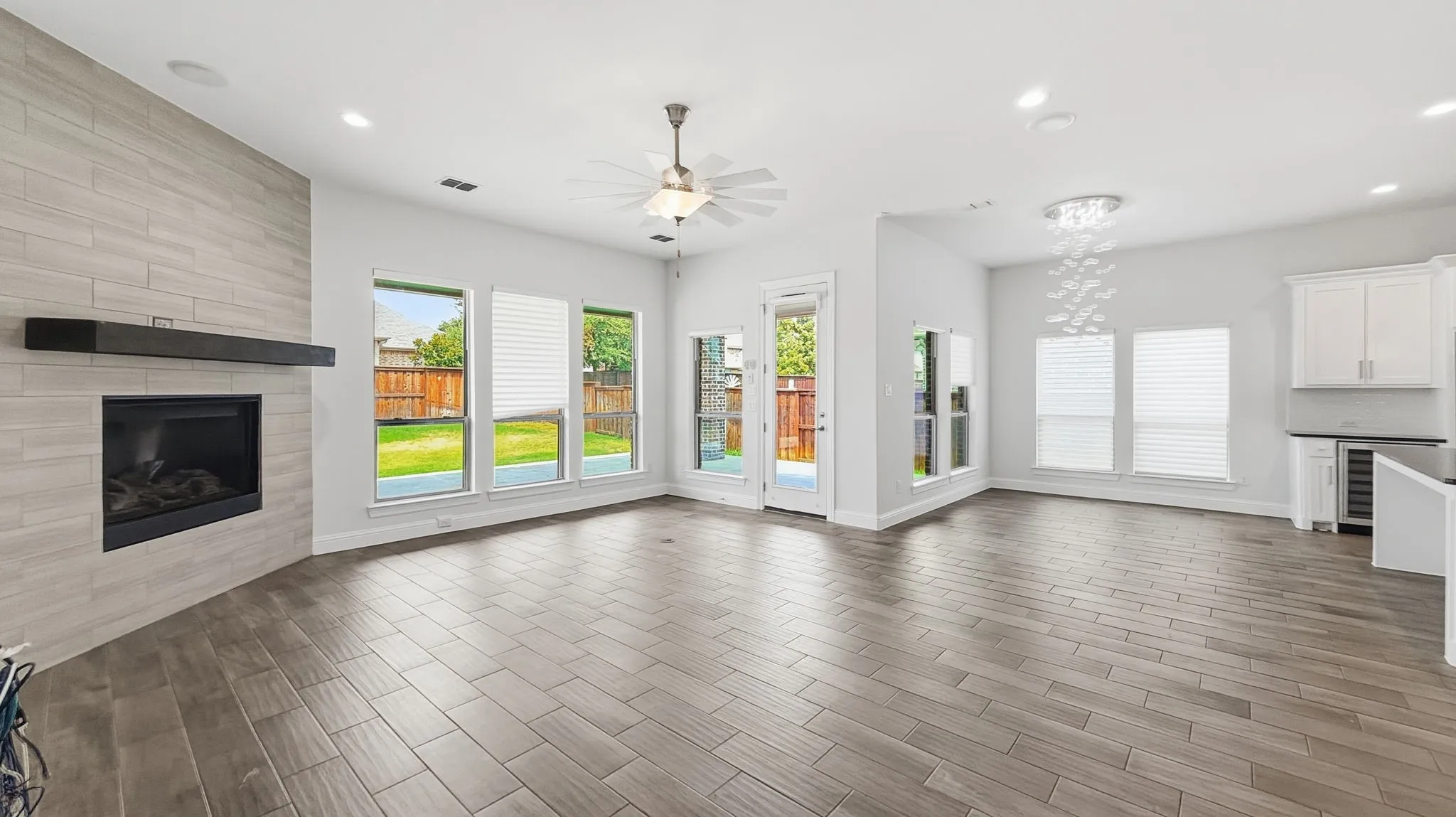 Single Family Residence For Sale in Denton County , 4710 Crossvine Drive, Prosper, Texas 75078, 4 Bedroom, 4 Bathroom, 2 Garage spaces, 3,190 Sqft, built in 2014, mls#21369148, Real Estate Agent in Prosper, Homes For Sale in Denton county, Homes For Sale in Prosper, Realtor in Prosper Texas, Real Estate Brokerage Independent Realty Texas, Luminita Cordes Realtor