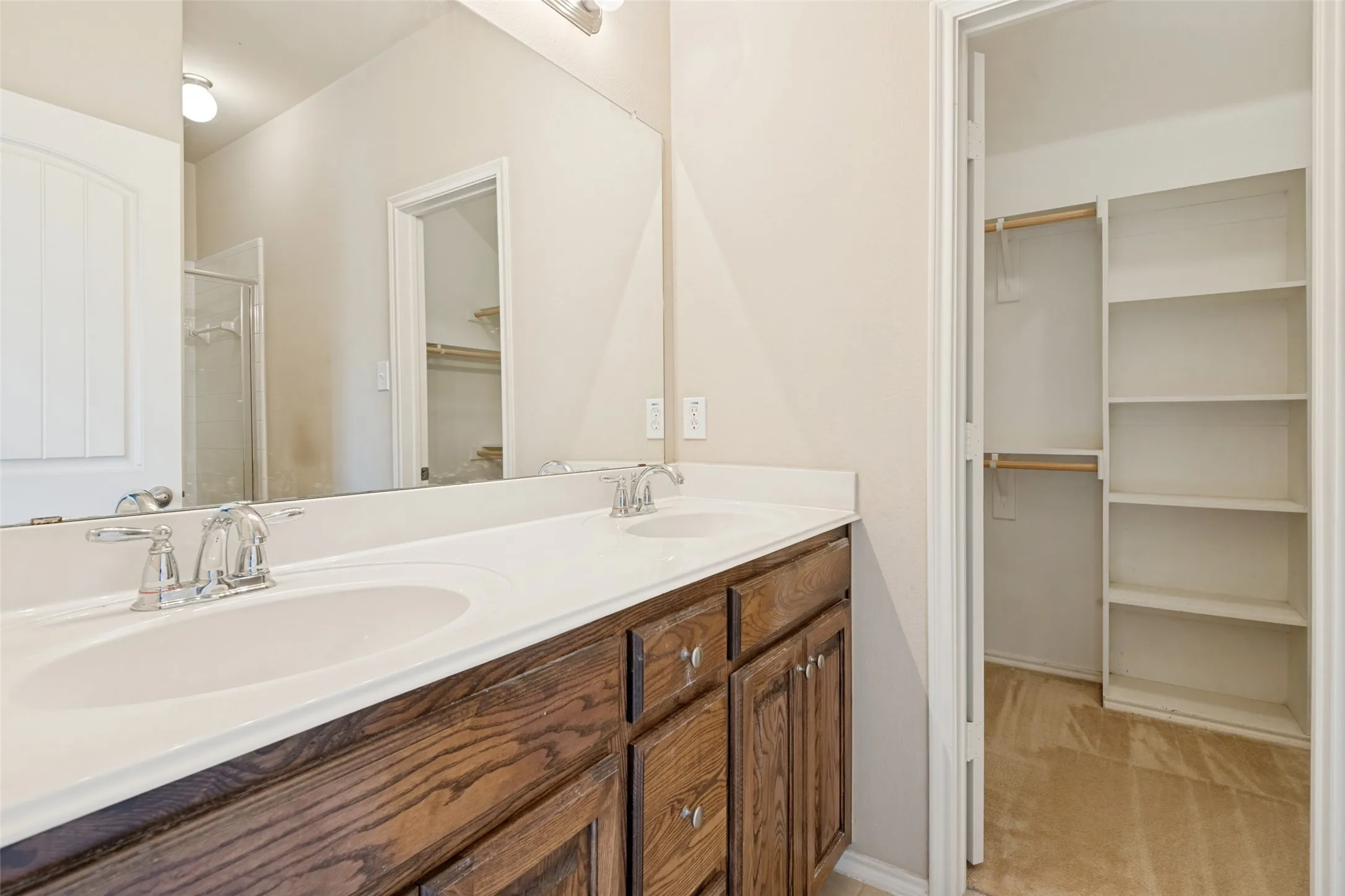 Single Family Residence For Sale in Kaufman County , 2131 Rains County Road, Forney, Texas 75126, 3 Bedroom, 2 Bathroom, 2 Garage spaces, 1,364 Sqft, built in 2011, mls#21367634, Real Estate Agent in Forney, Homes For Sale in Kaufman county, Homes For Sale in Forney, Realtor in Forney Texas, Real Estate Brokerage Independent Realty Texas, Luminita Cordes Realtor